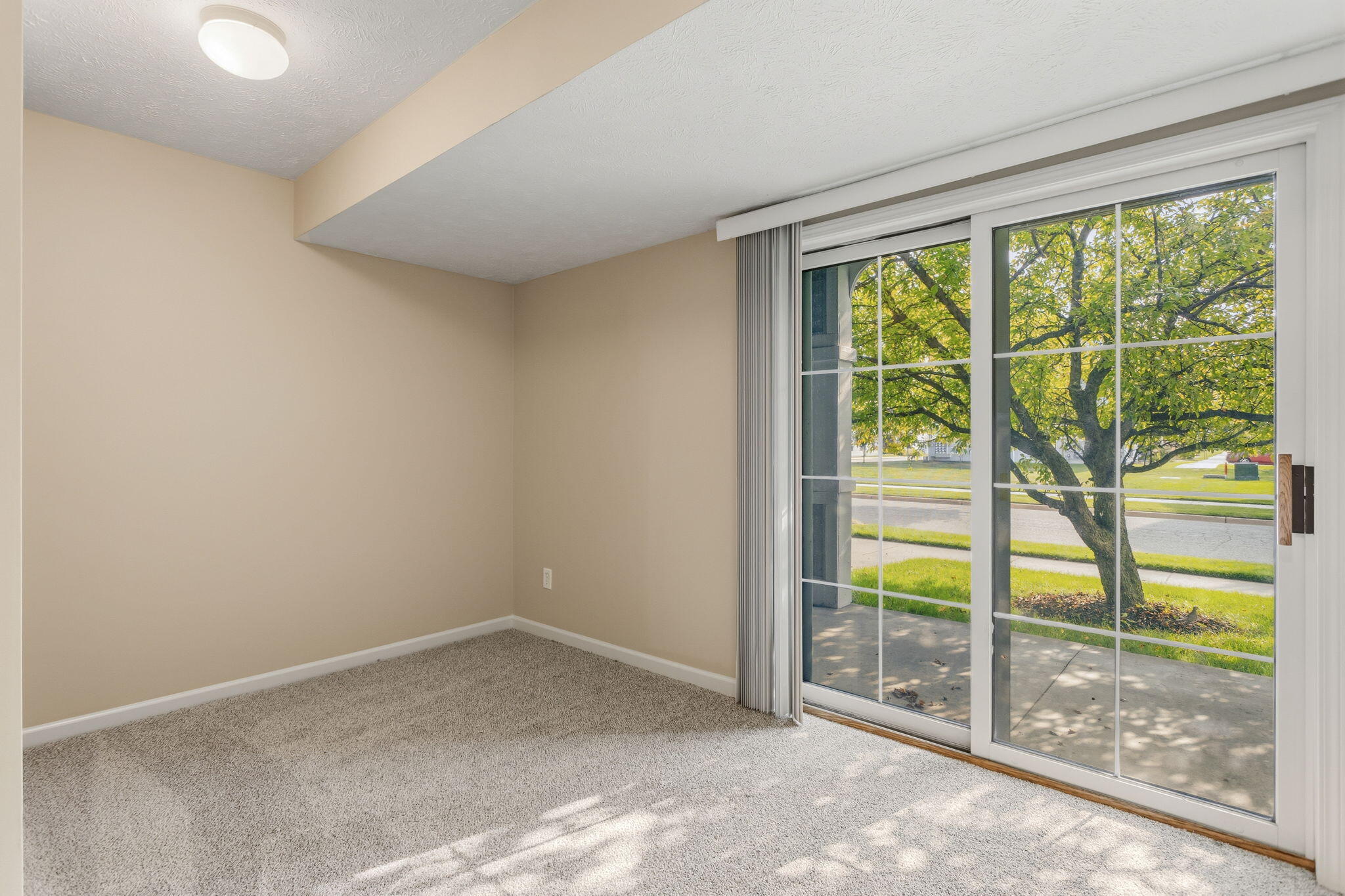 2128 Sherwood Avenue Holland MI 49423