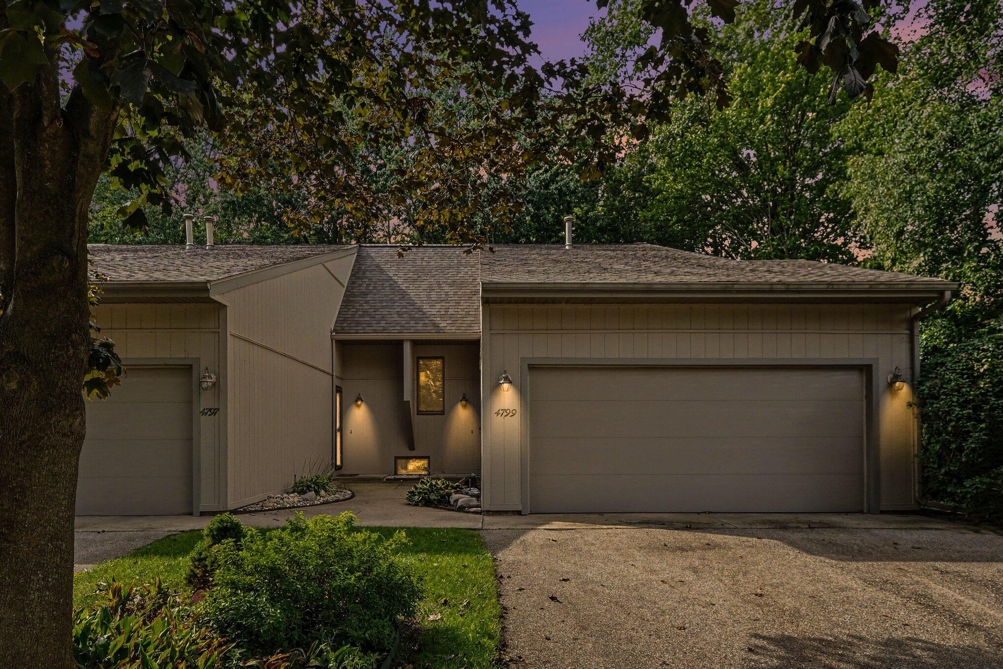 4799 Rockvalley Drive NE Grand Rapids MI 49525