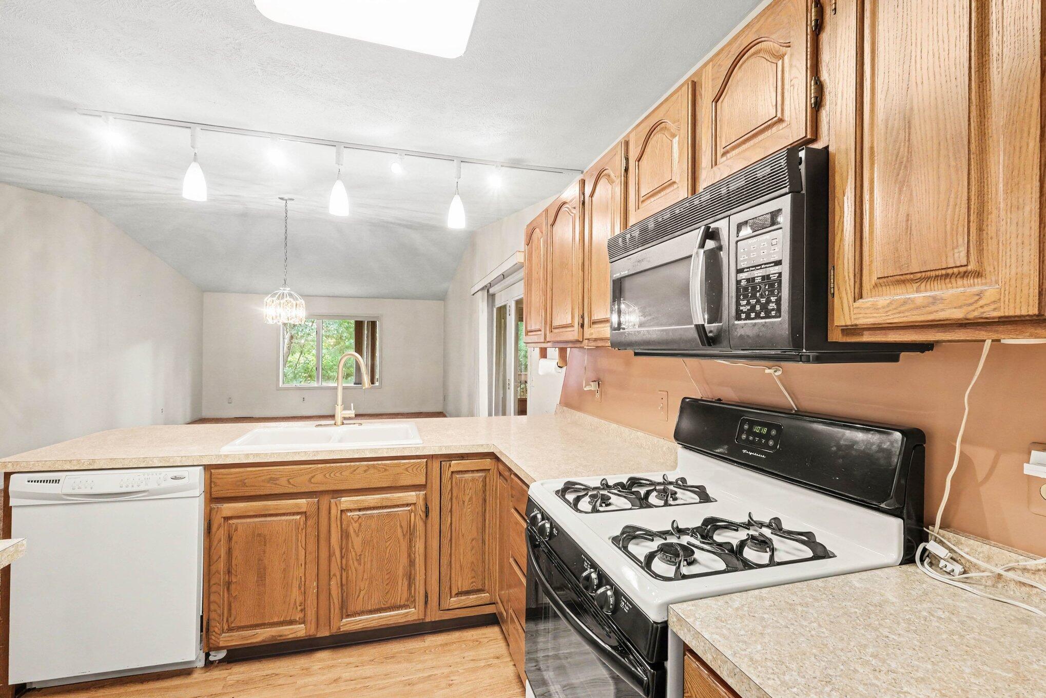 4799 Rockvalley Drive NE Grand Rapids MI 49525
