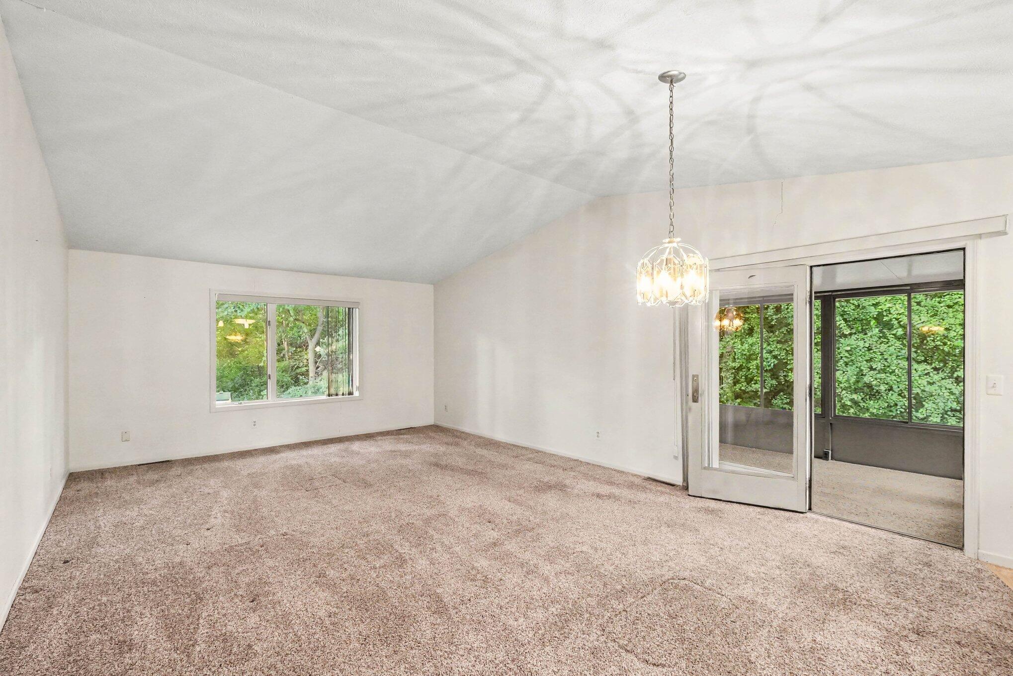 4799 Rockvalley Drive NE Grand Rapids MI 49525