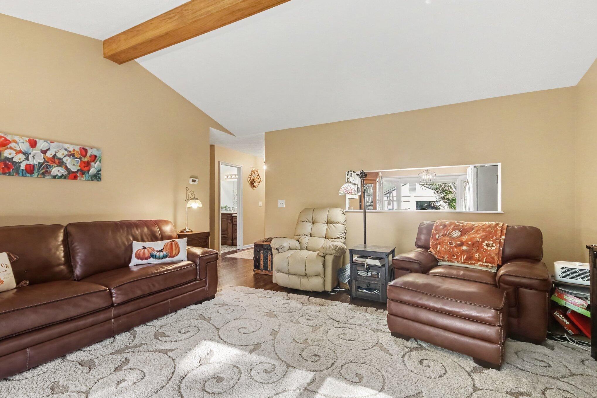 49 Skyline Circle NW Grand Rapids MI 49504