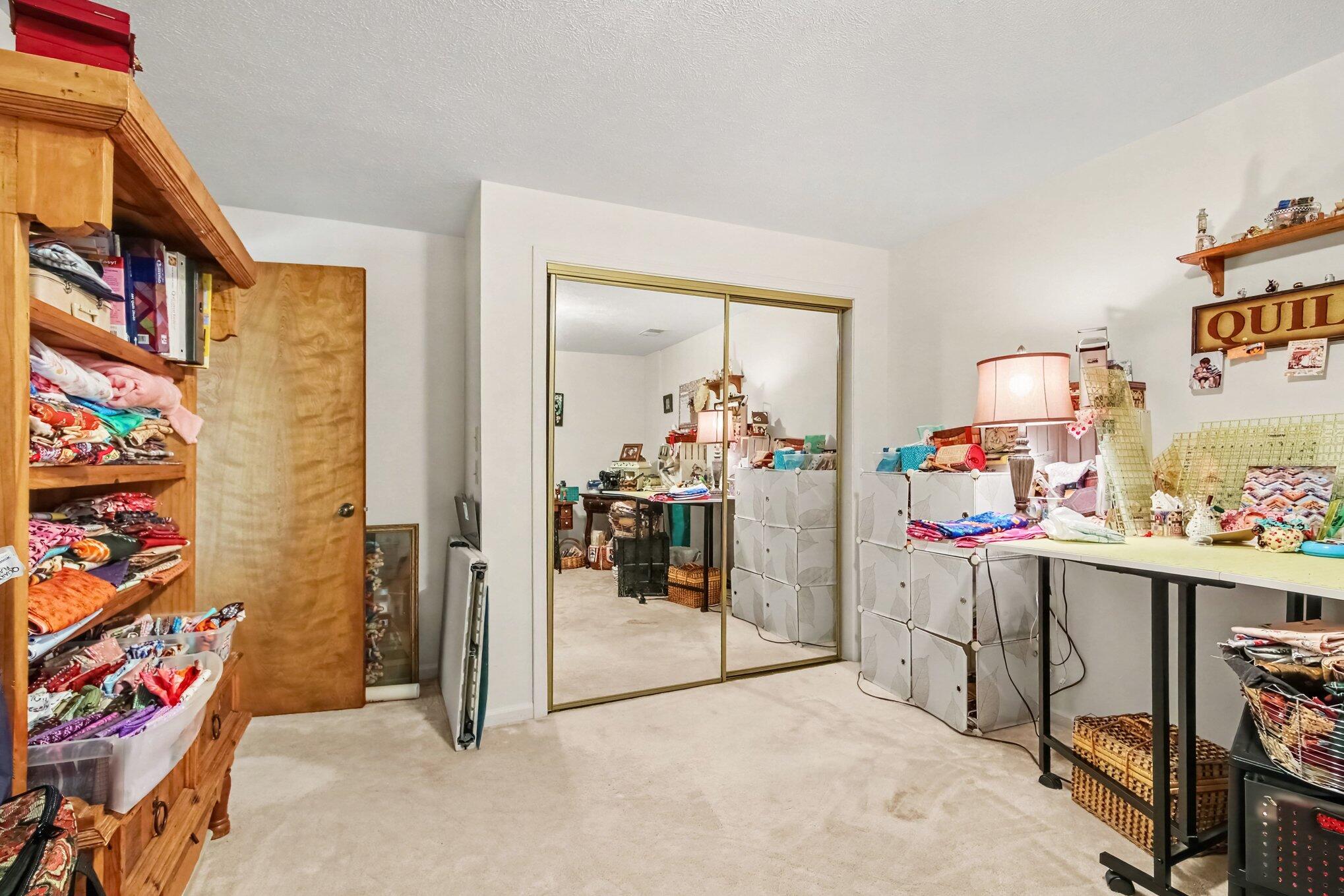 49 Skyline Circle NW Grand Rapids MI 49504