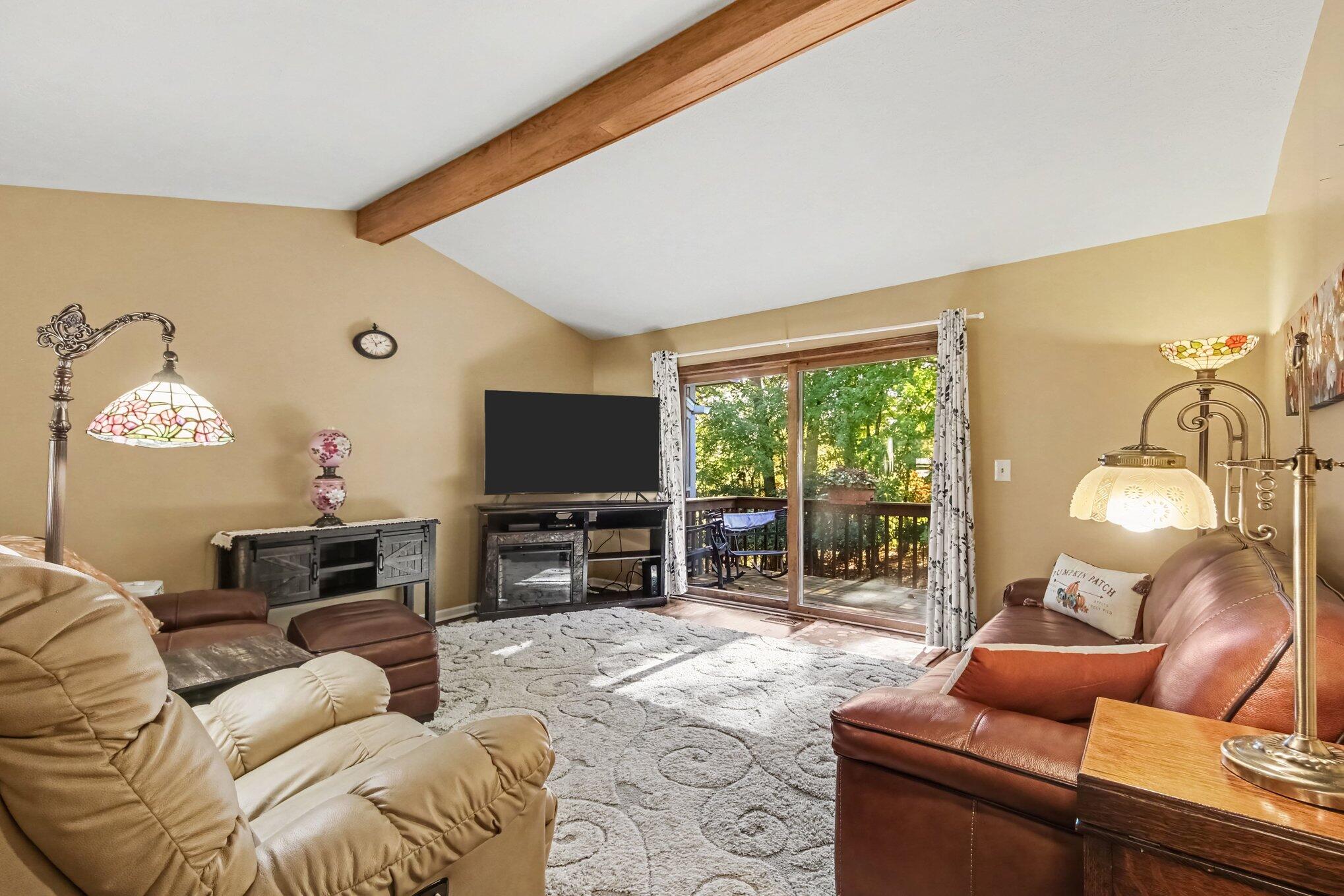 49 Skyline Circle NW Grand Rapids MI 49504