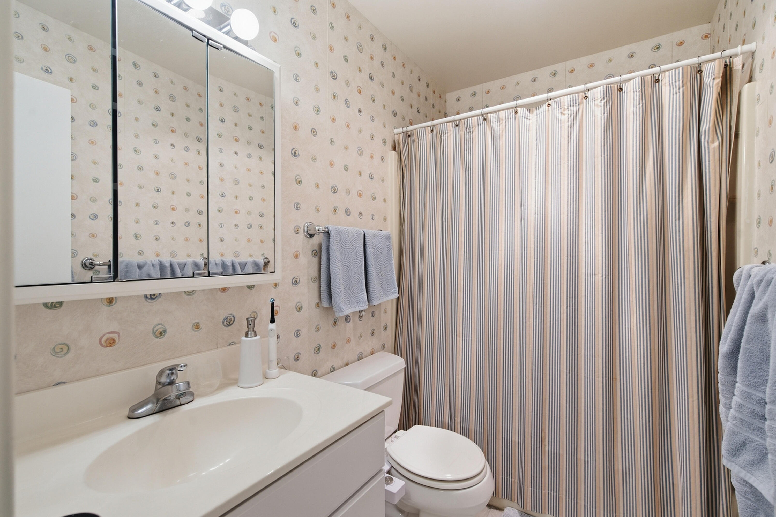 3831 Greenleaf Circle Kalamazoo MI 49008
