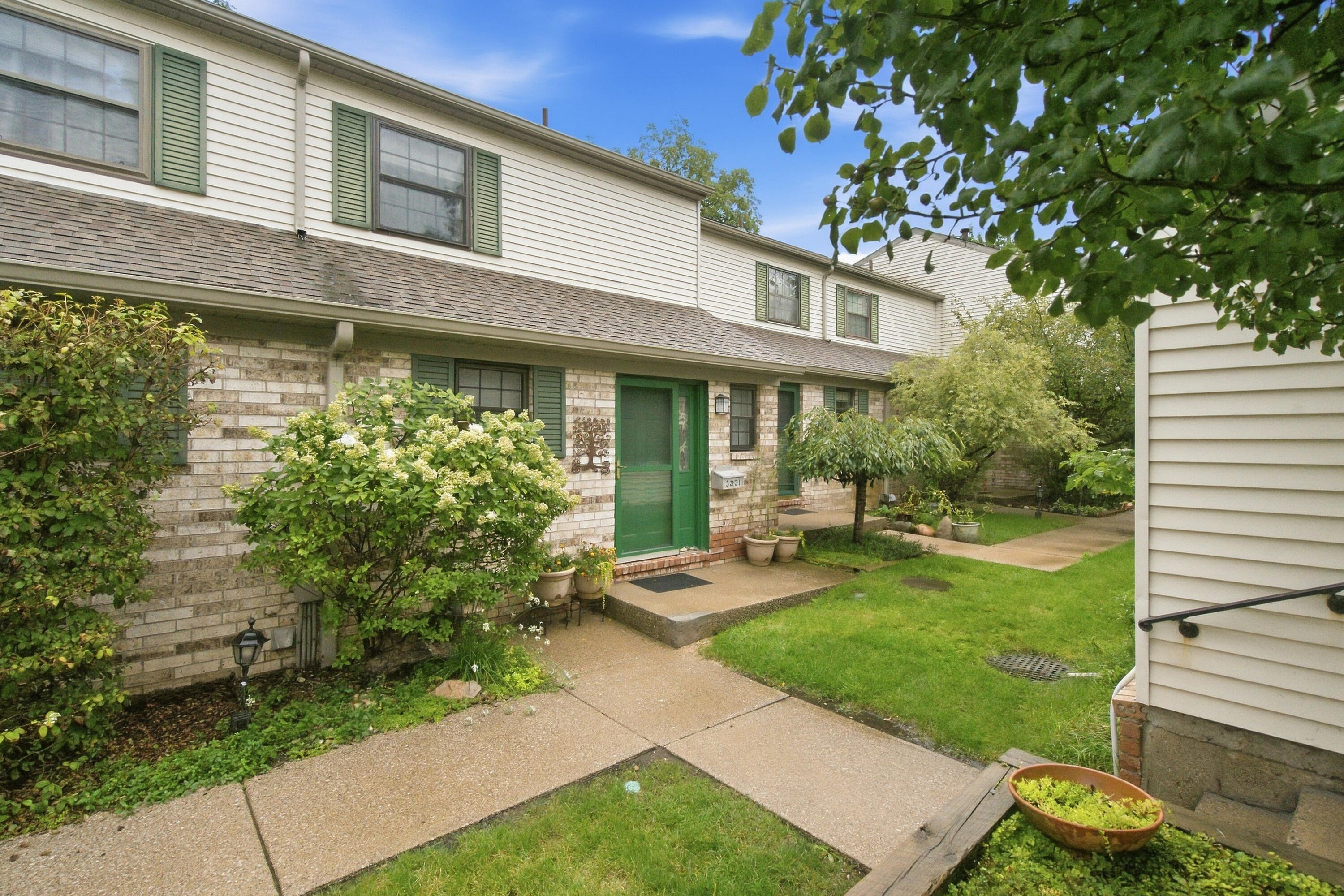 3831 Greenleaf Circle Kalamazoo MI 49008