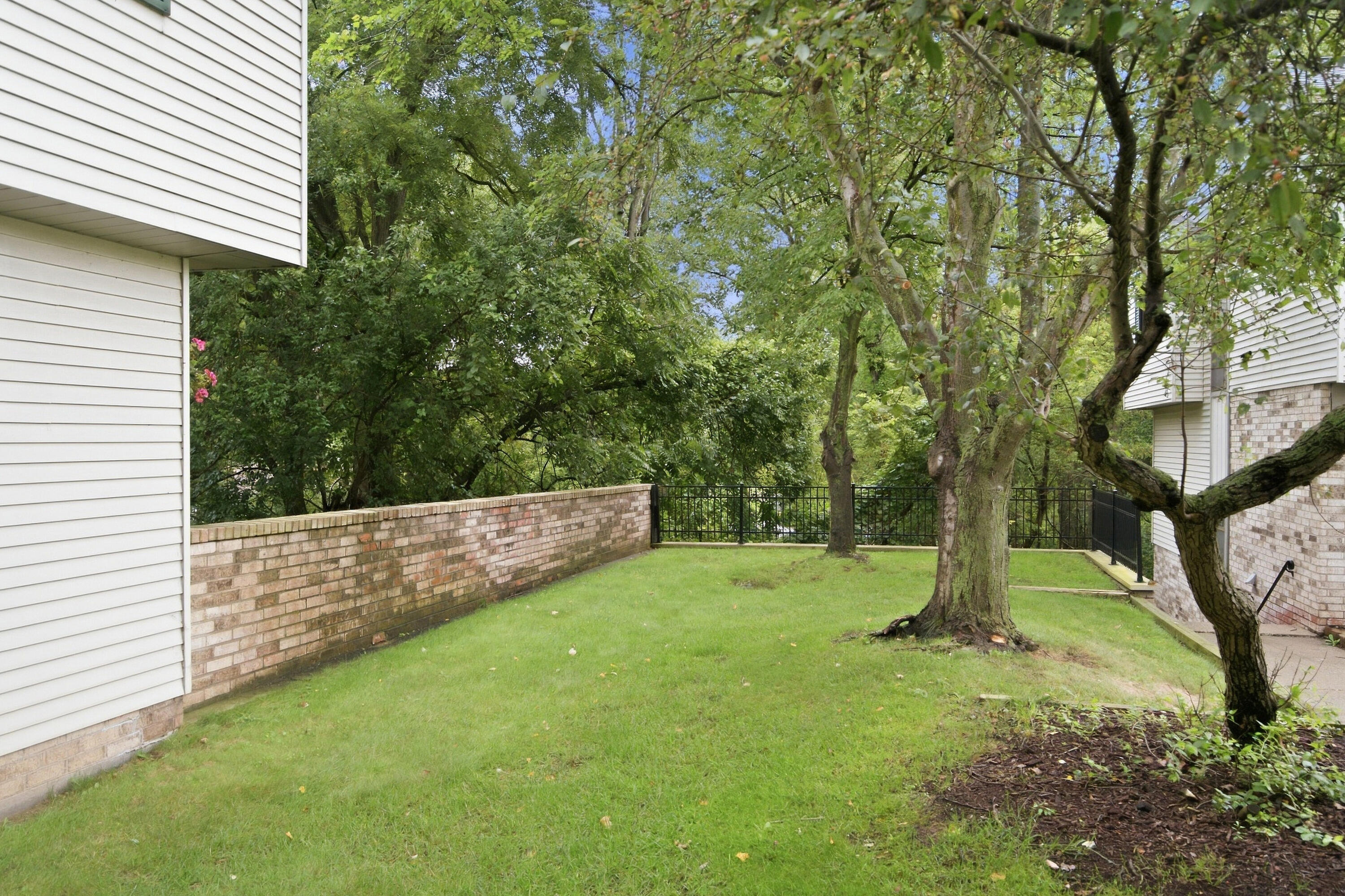 3831 Greenleaf Circle Kalamazoo MI 49008