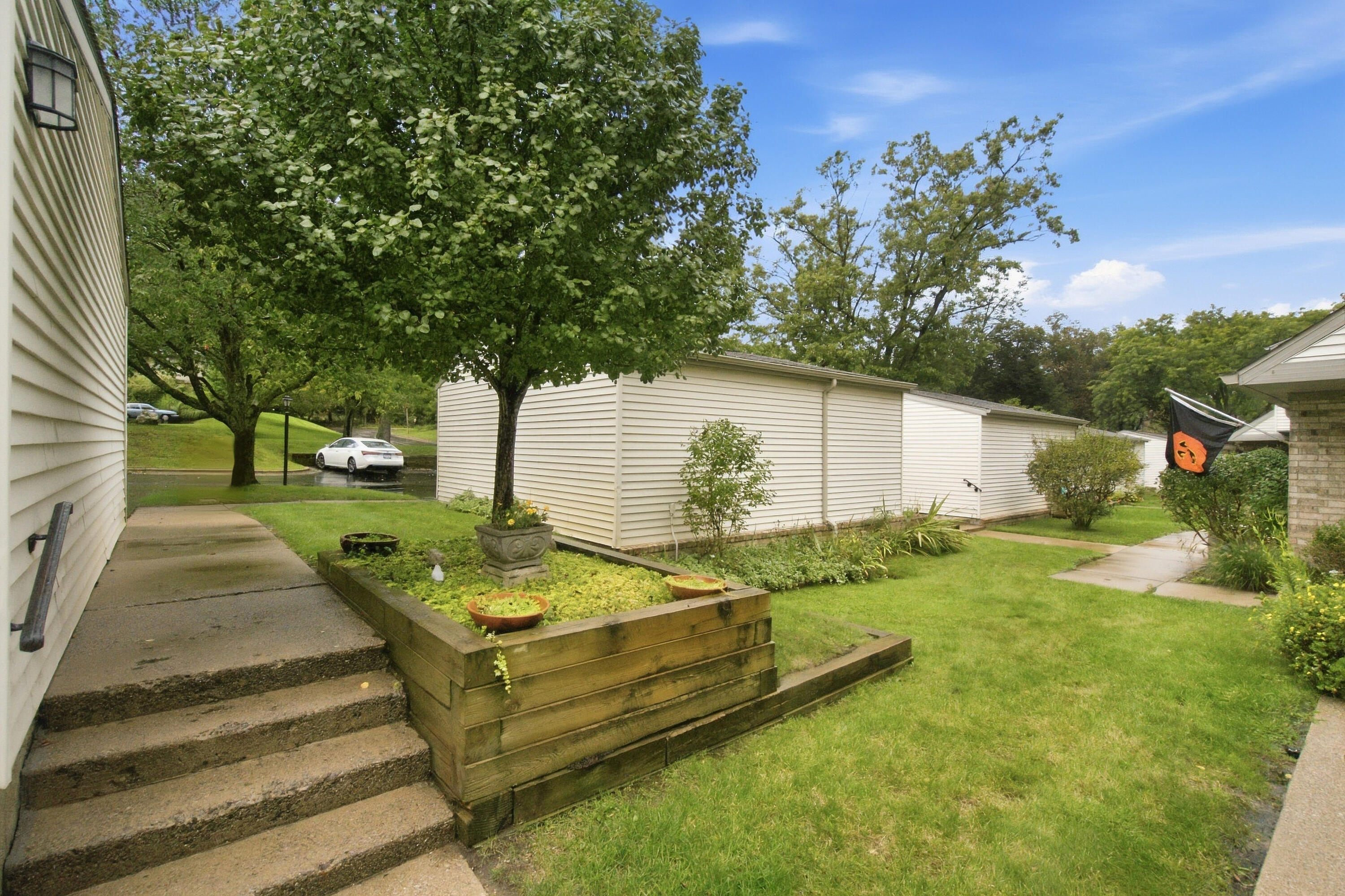 3831 Greenleaf Circle Kalamazoo MI 49008