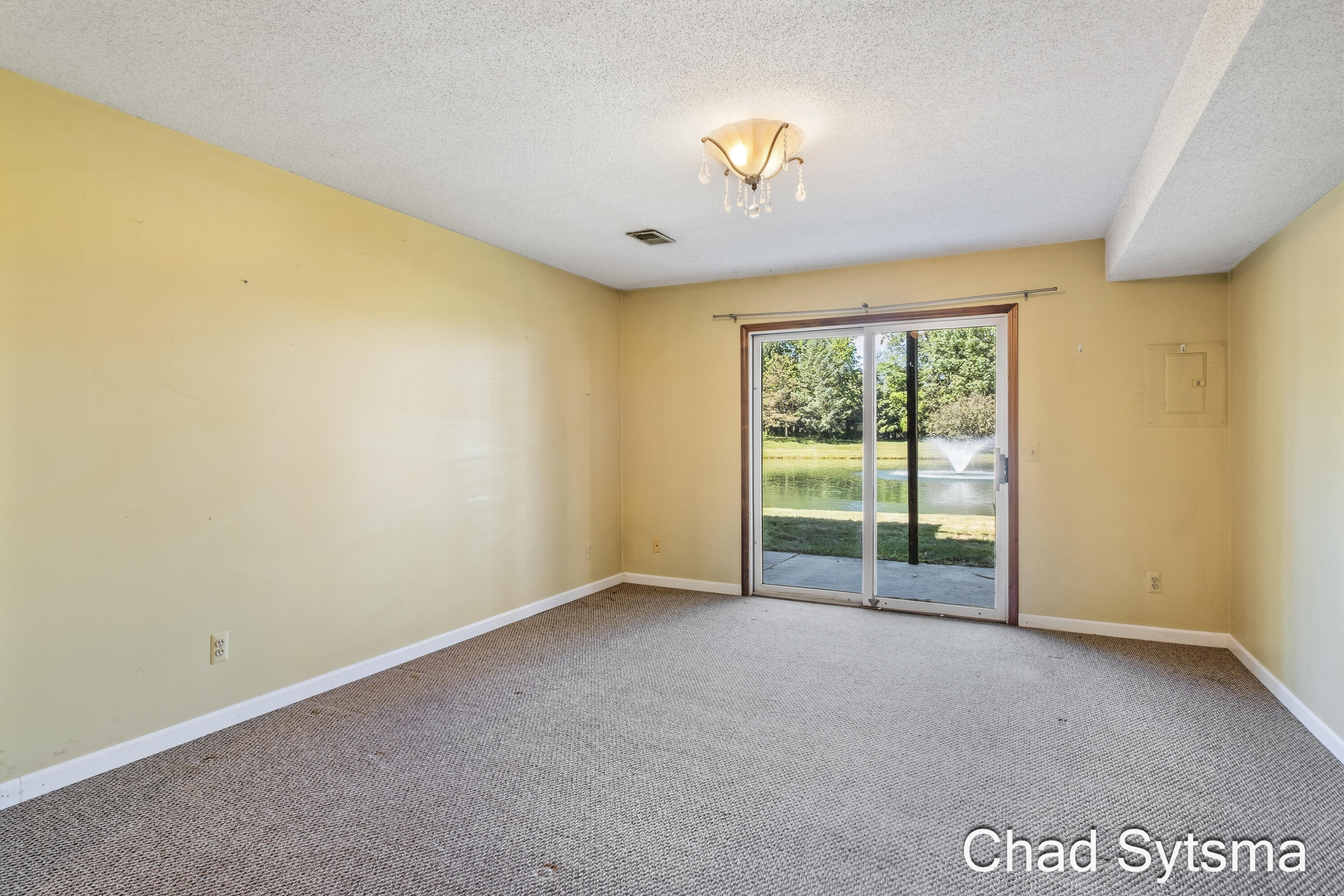 193 Laurelwood Court SW Grand Rapids MI 49548