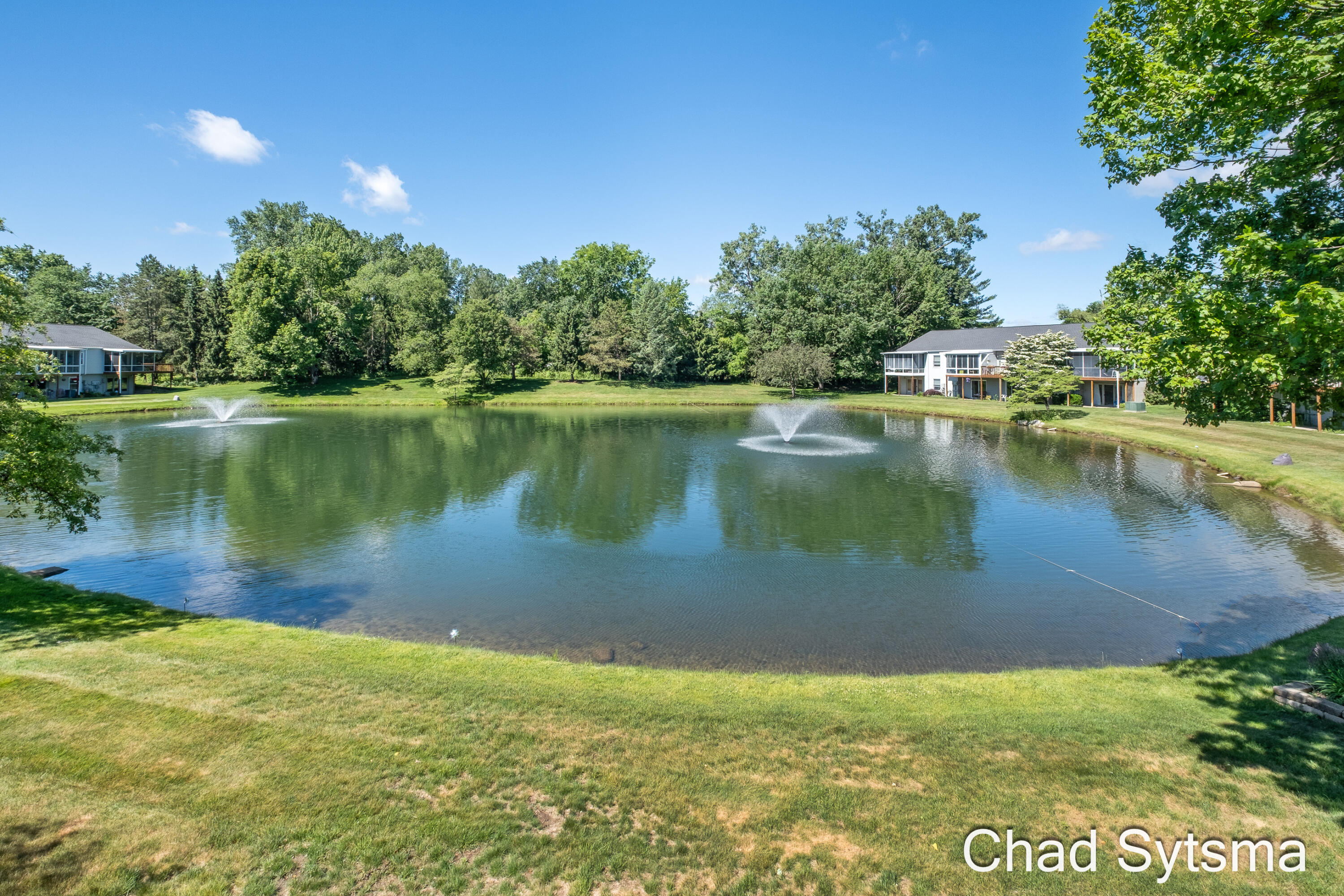 193 Laurelwood Court SW Grand Rapids MI 49548
