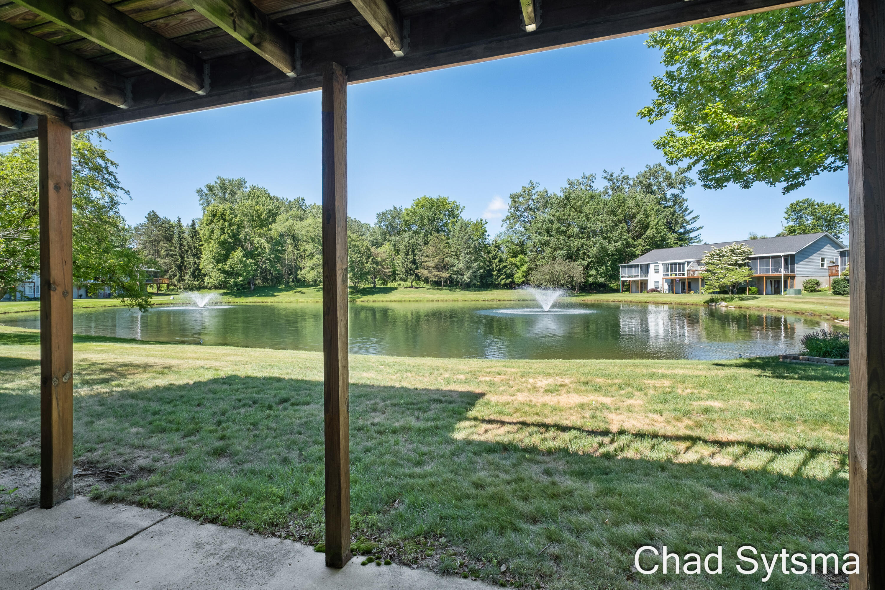 193 Laurelwood Court SW Grand Rapids MI 49548