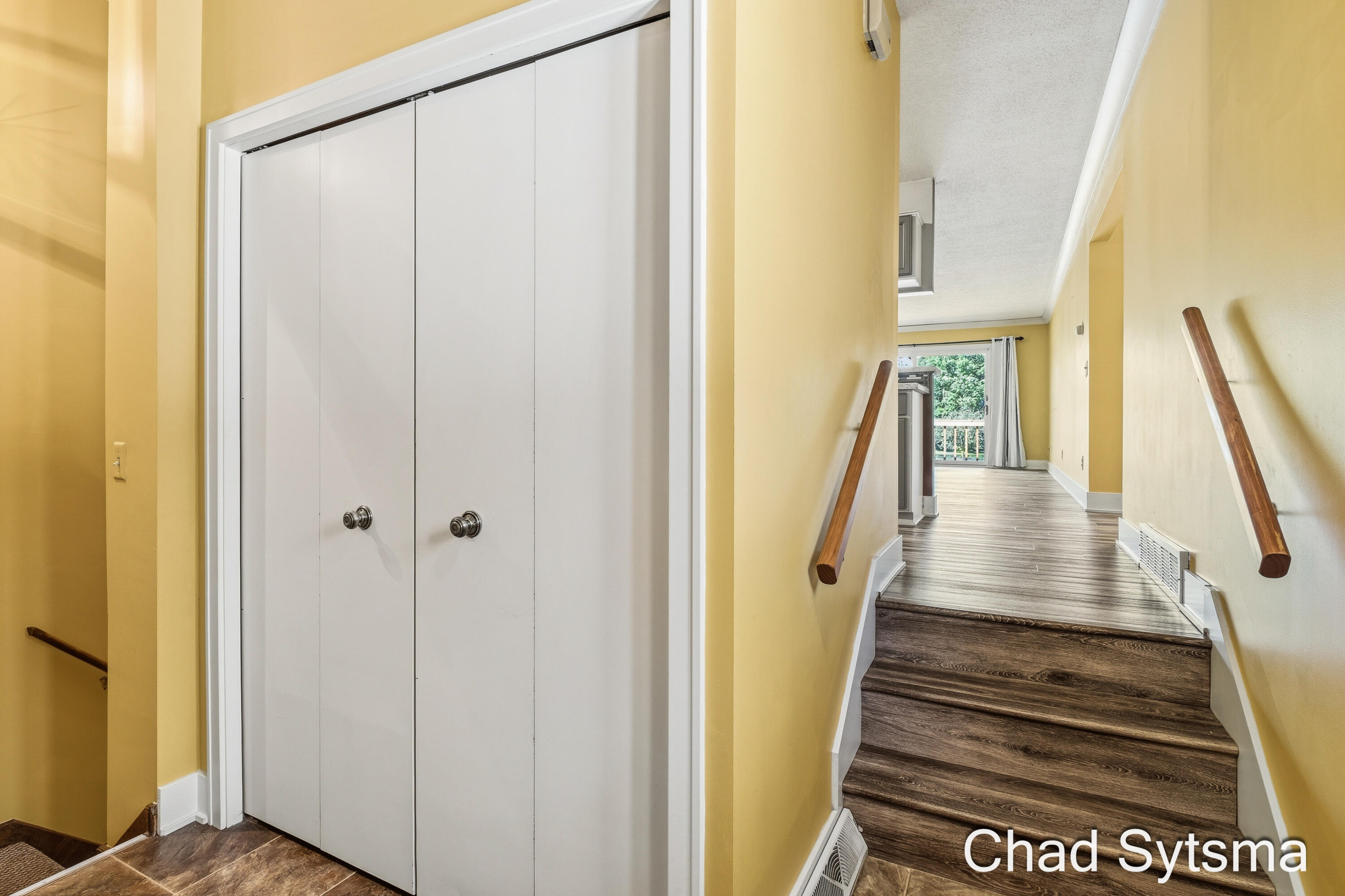 193 Laurelwood Court SW Grand Rapids MI 49548