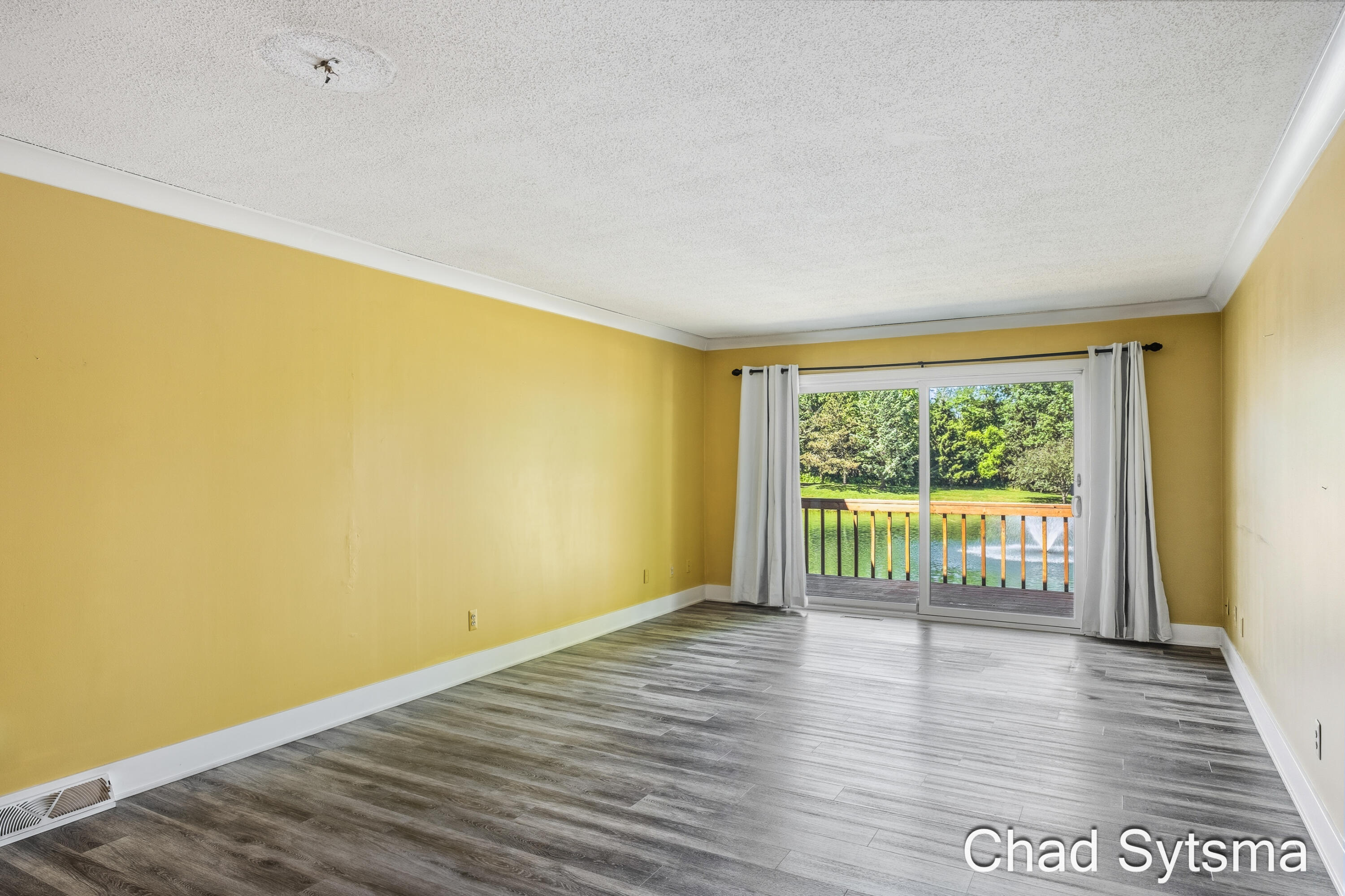 193 Laurelwood Court SW Grand Rapids MI 49548