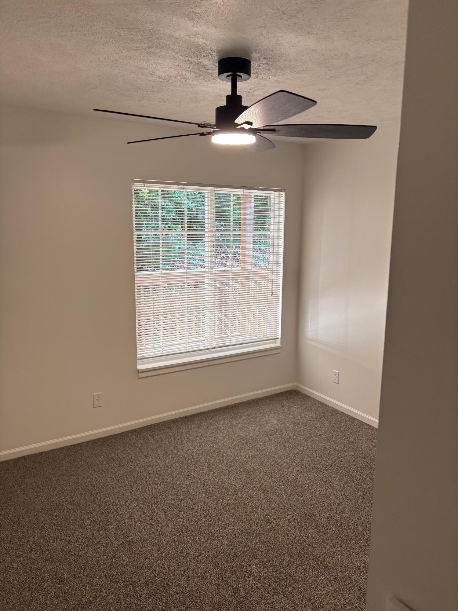 217 Hunters Lane NE Rockford MI 49341