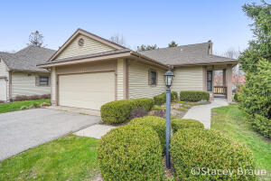 2143 Deer Hollow Drive SE Grand Rapids MI 49508