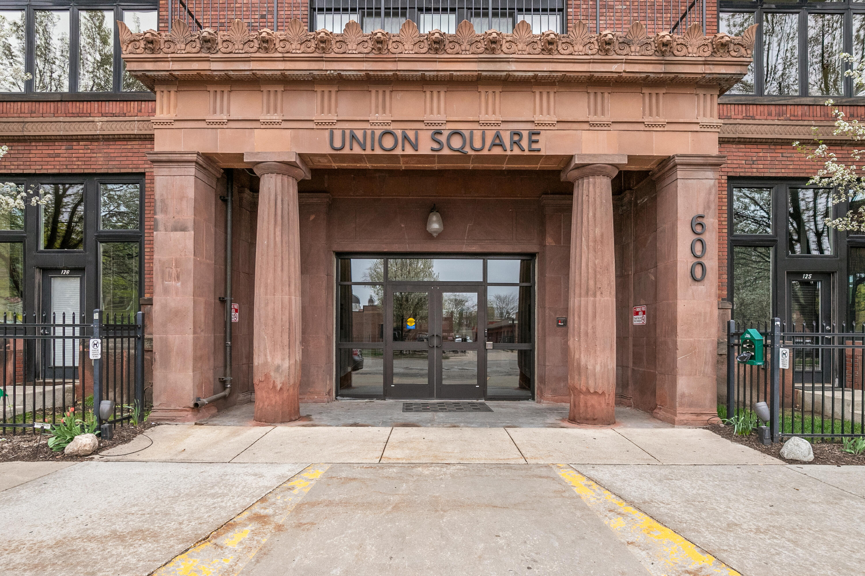 600 Broadway Avenue NW Grand Rapids MI 49504
