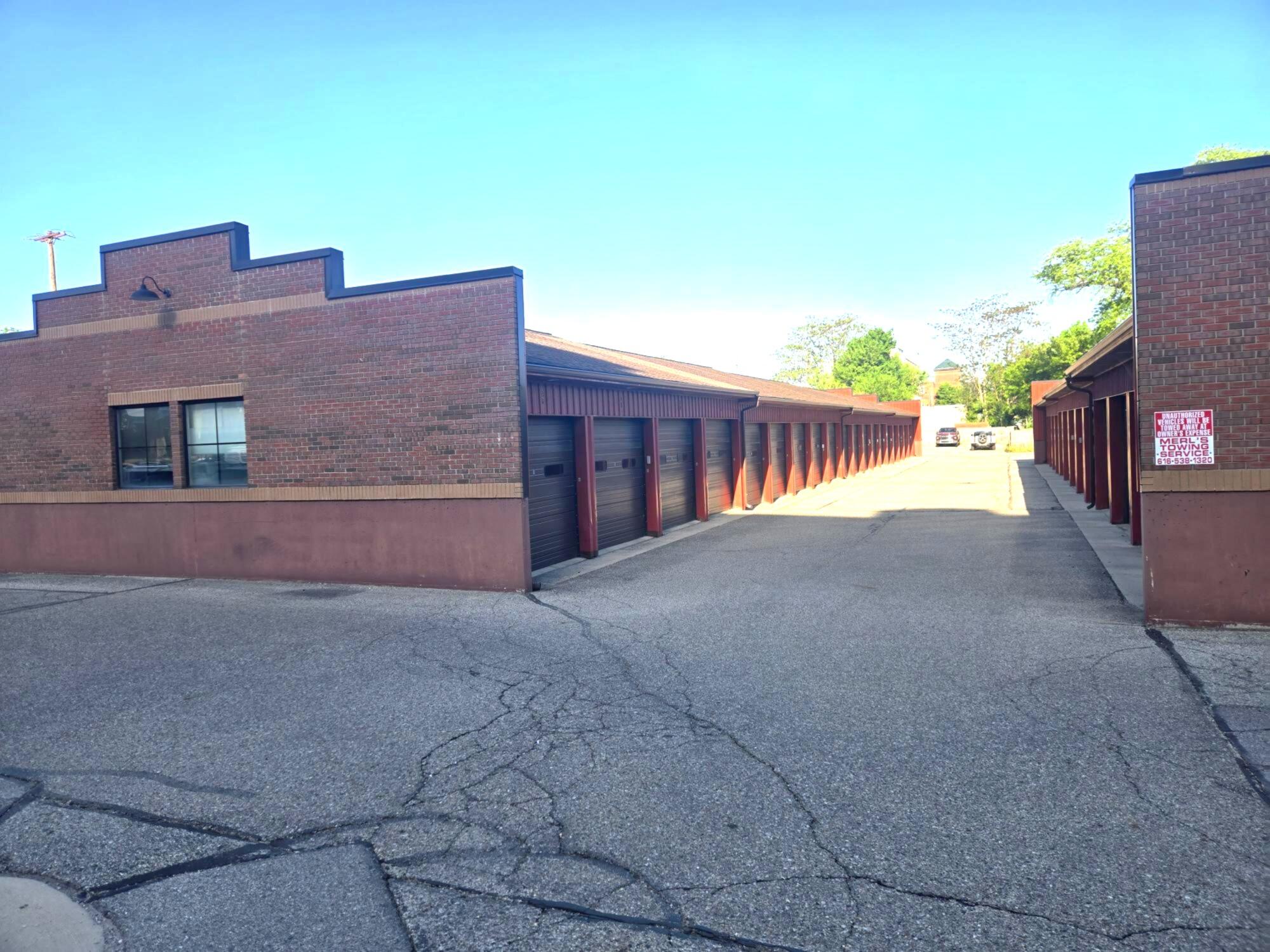 600 Broadway Avenue NW Grand Rapids MI 49504
