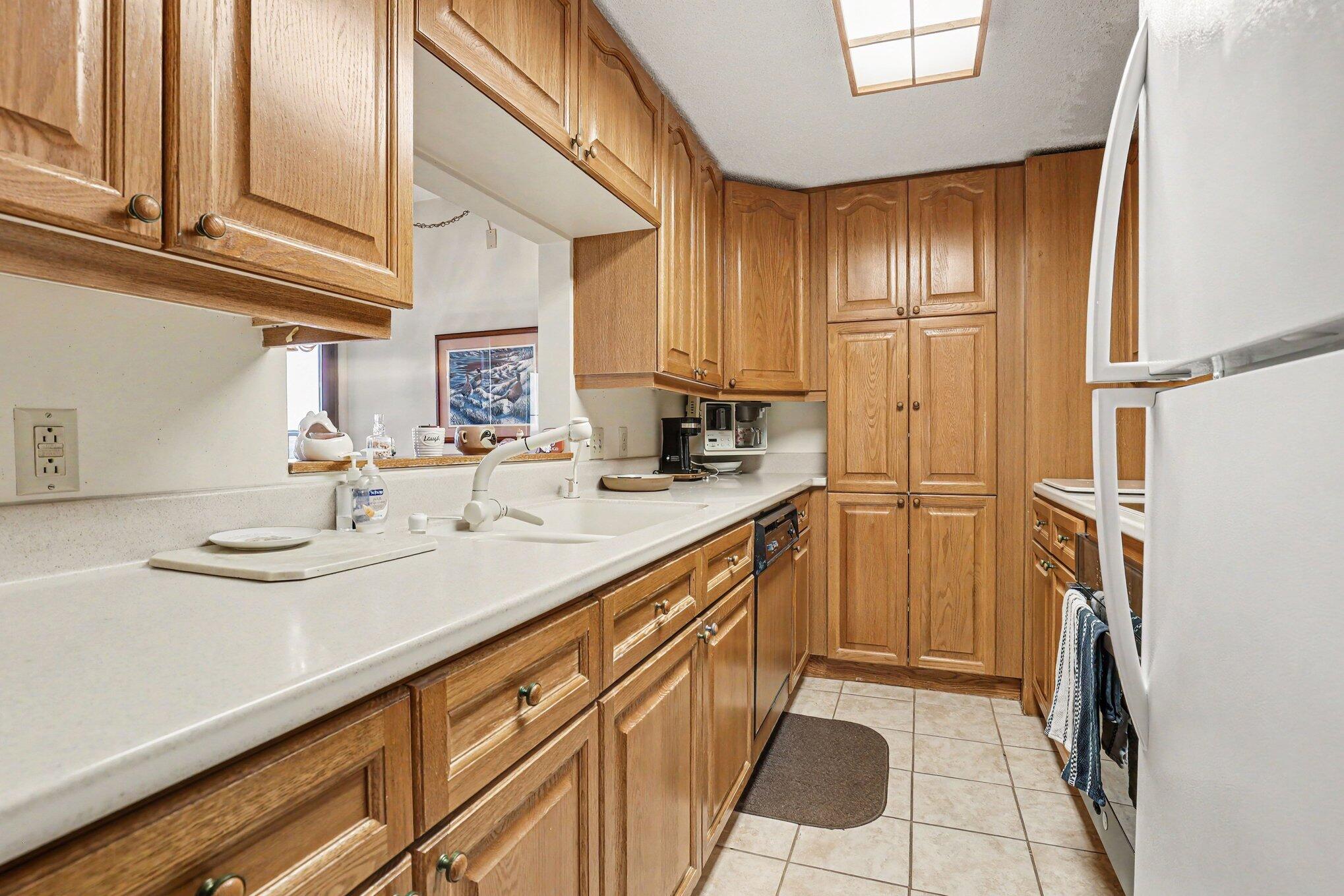109 Campau Circle NW Grand Rapids MI 49503