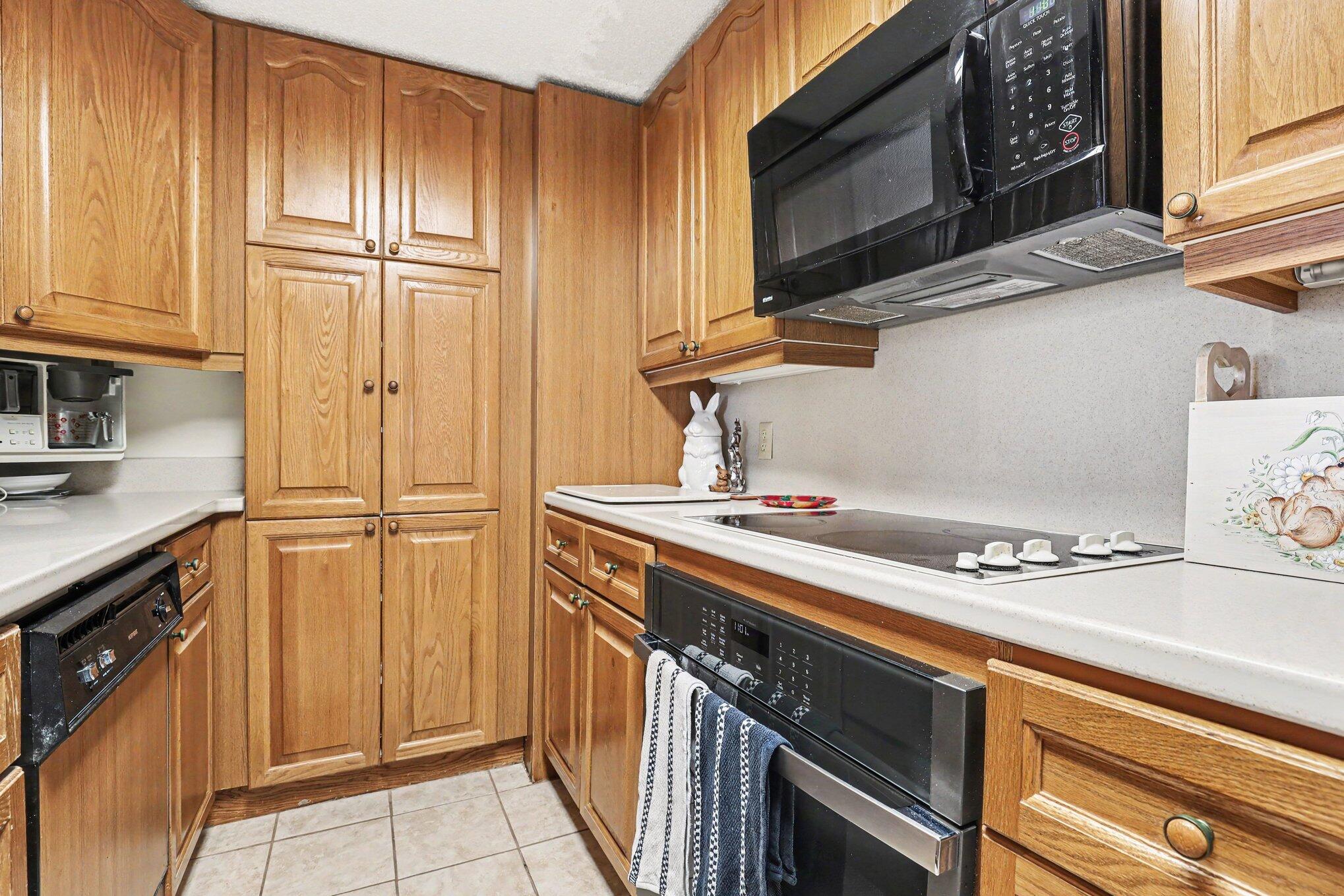 109 Campau Circle NW Grand Rapids MI 49503