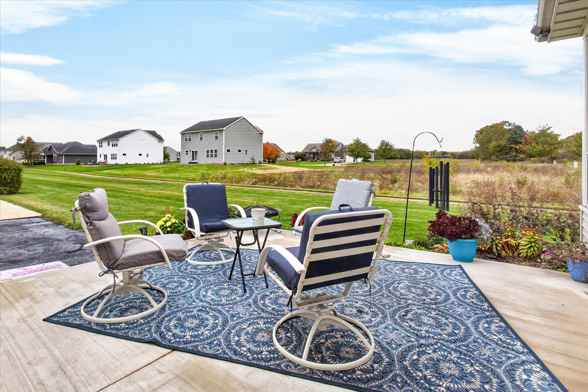 1753 Peachtree Path Stevensville MI 49127