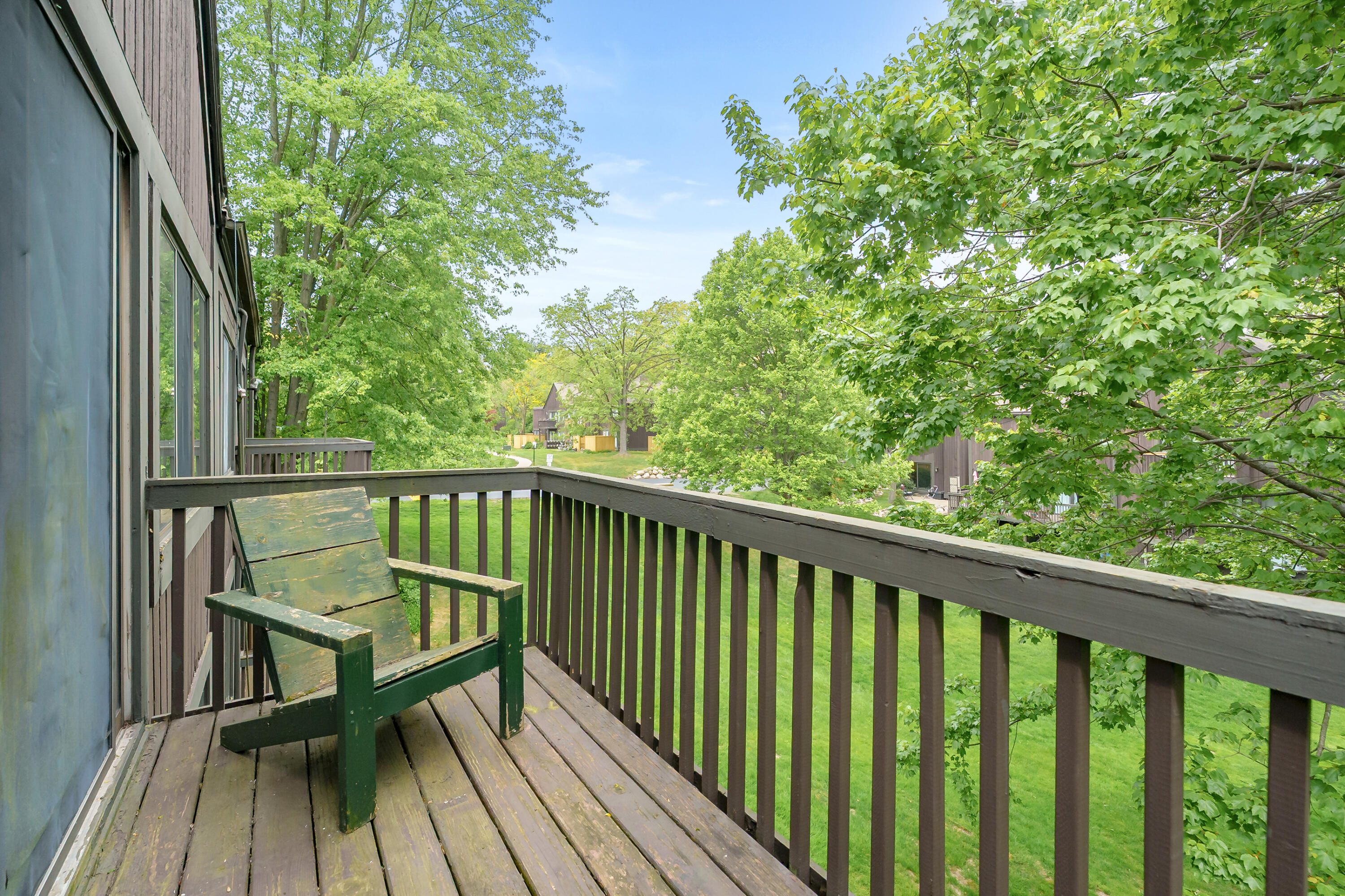 150 Carberry Hill Court Kalamazoo MI 49006