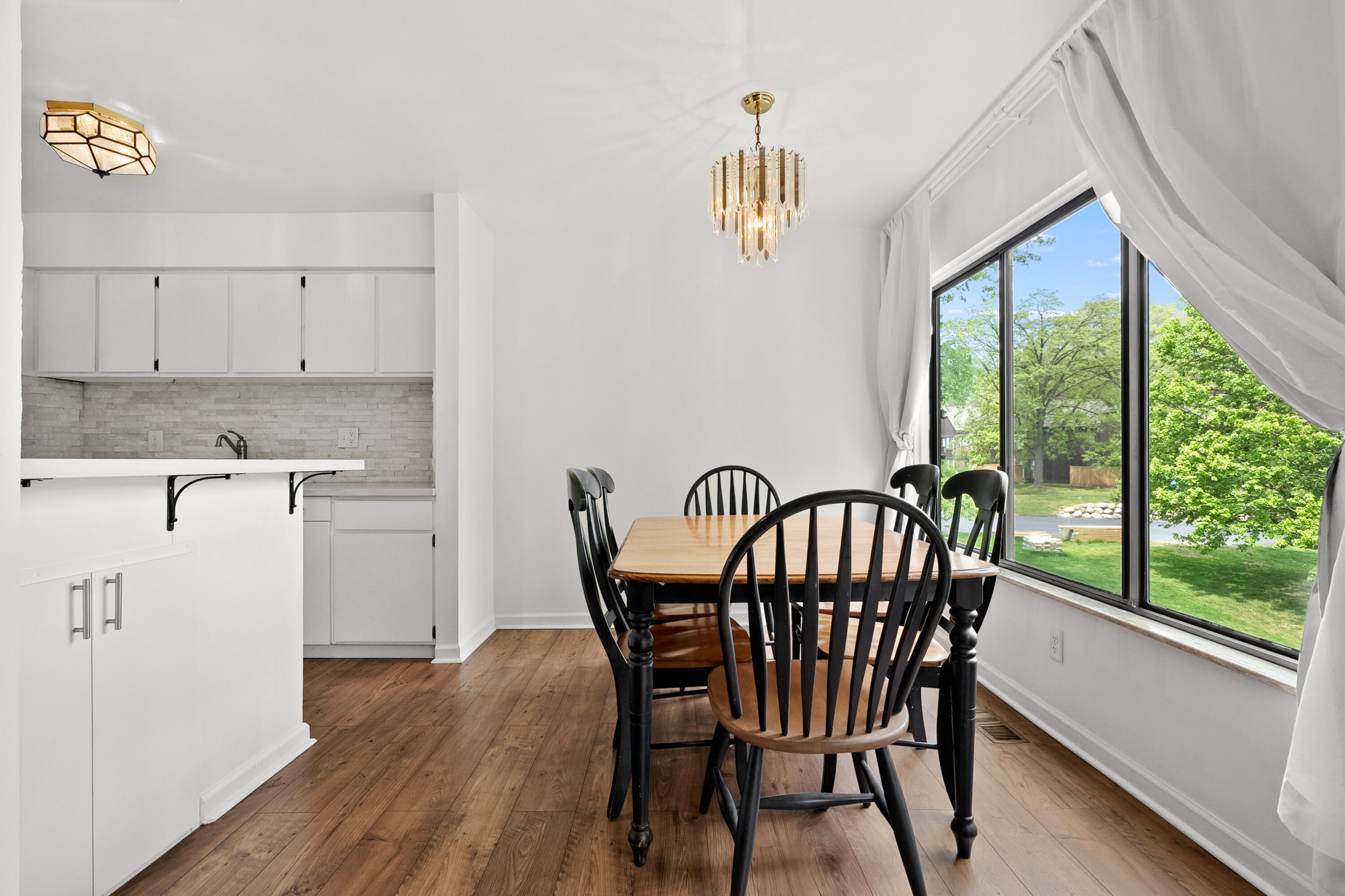 150 Carberry Hill Court Kalamazoo MI 49006