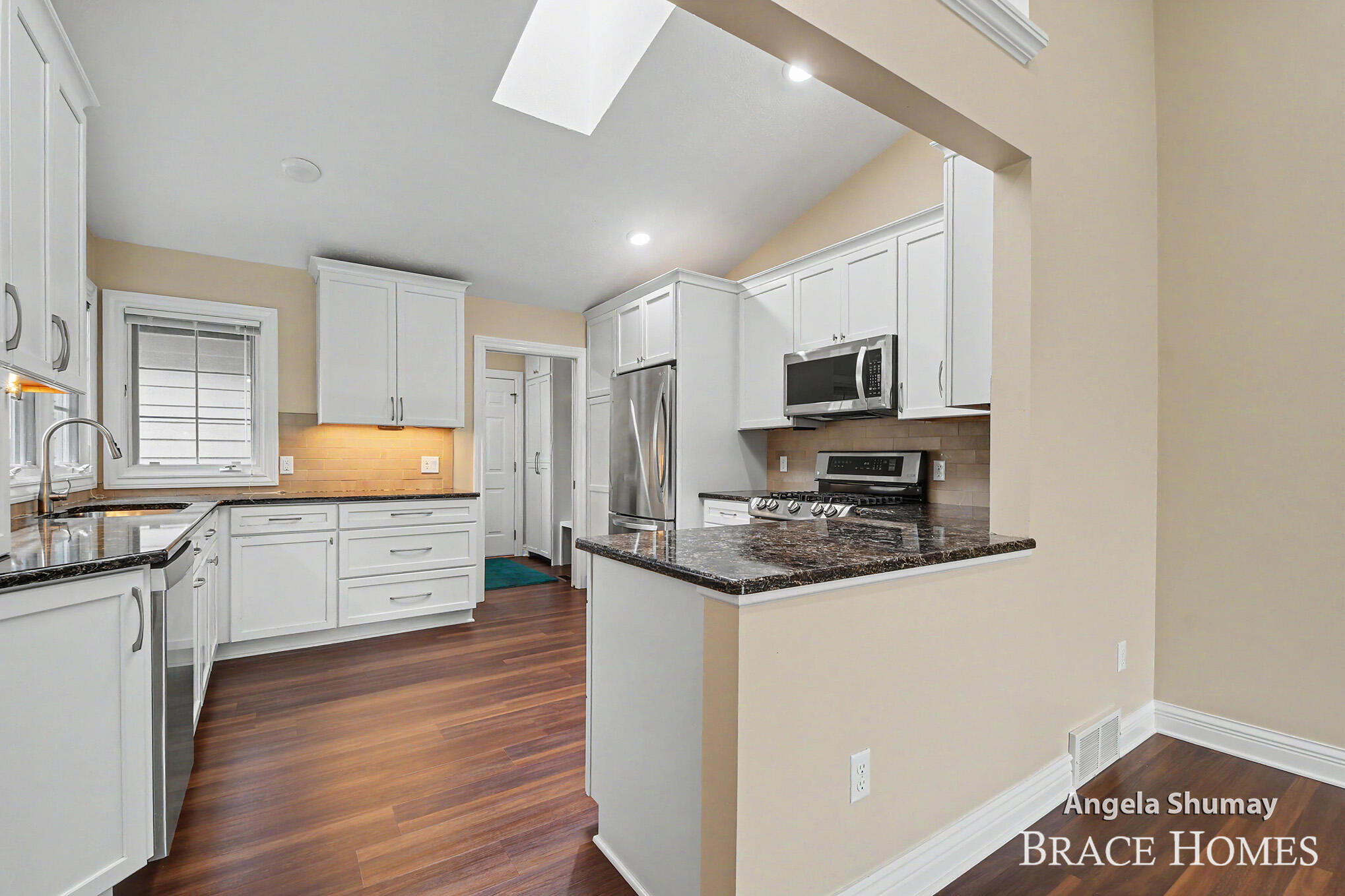 4942 N Quail Crest Drive SE Grand Rapids MI 49546