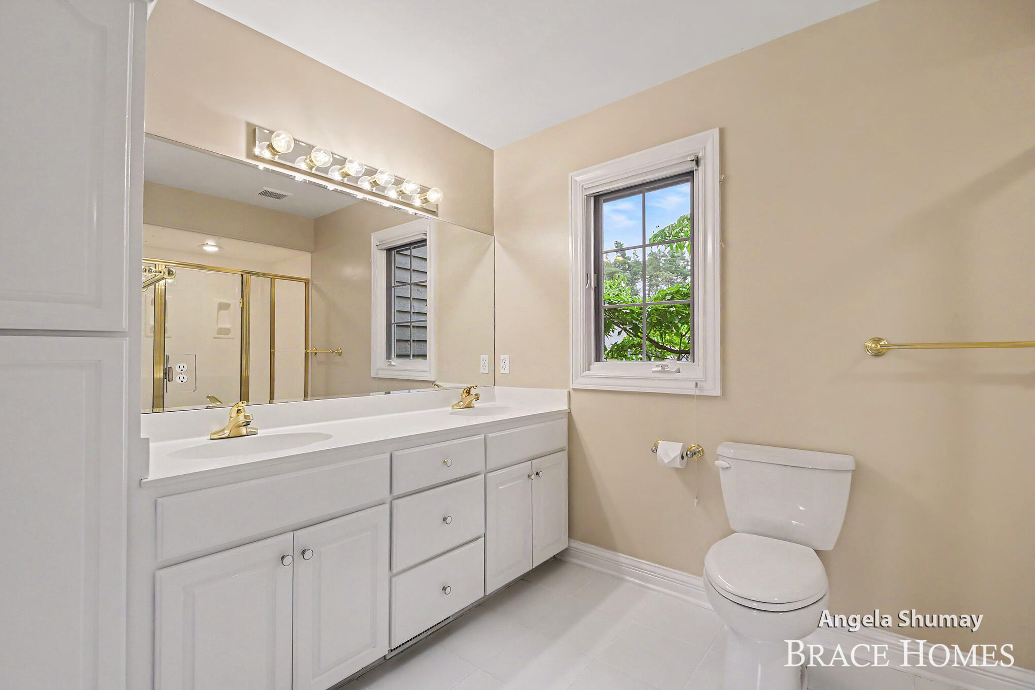 4942 N Quail Crest Drive SE Grand Rapids MI 49546
