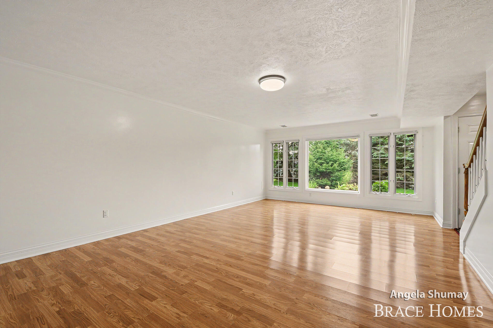 4942 N Quail Crest Drive SE Grand Rapids MI 49546