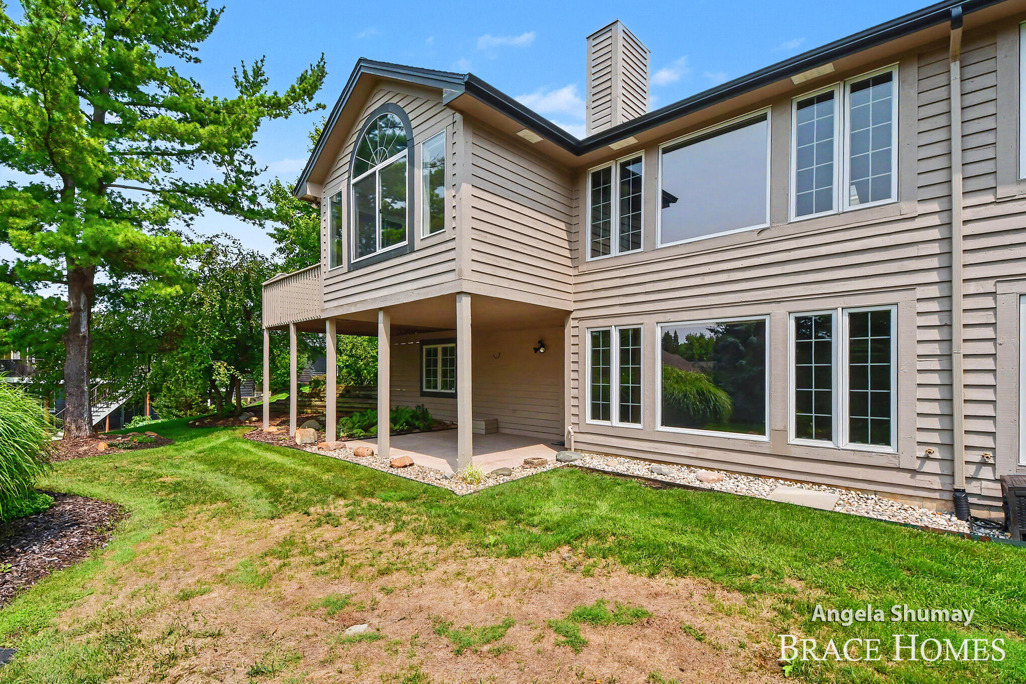 4942 N Quail Crest Drive SE Grand Rapids MI 49546