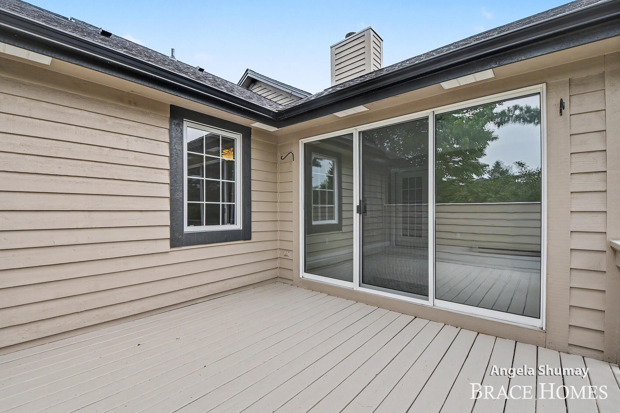 4942 N Quail Crest Drive SE Grand Rapids MI 49546