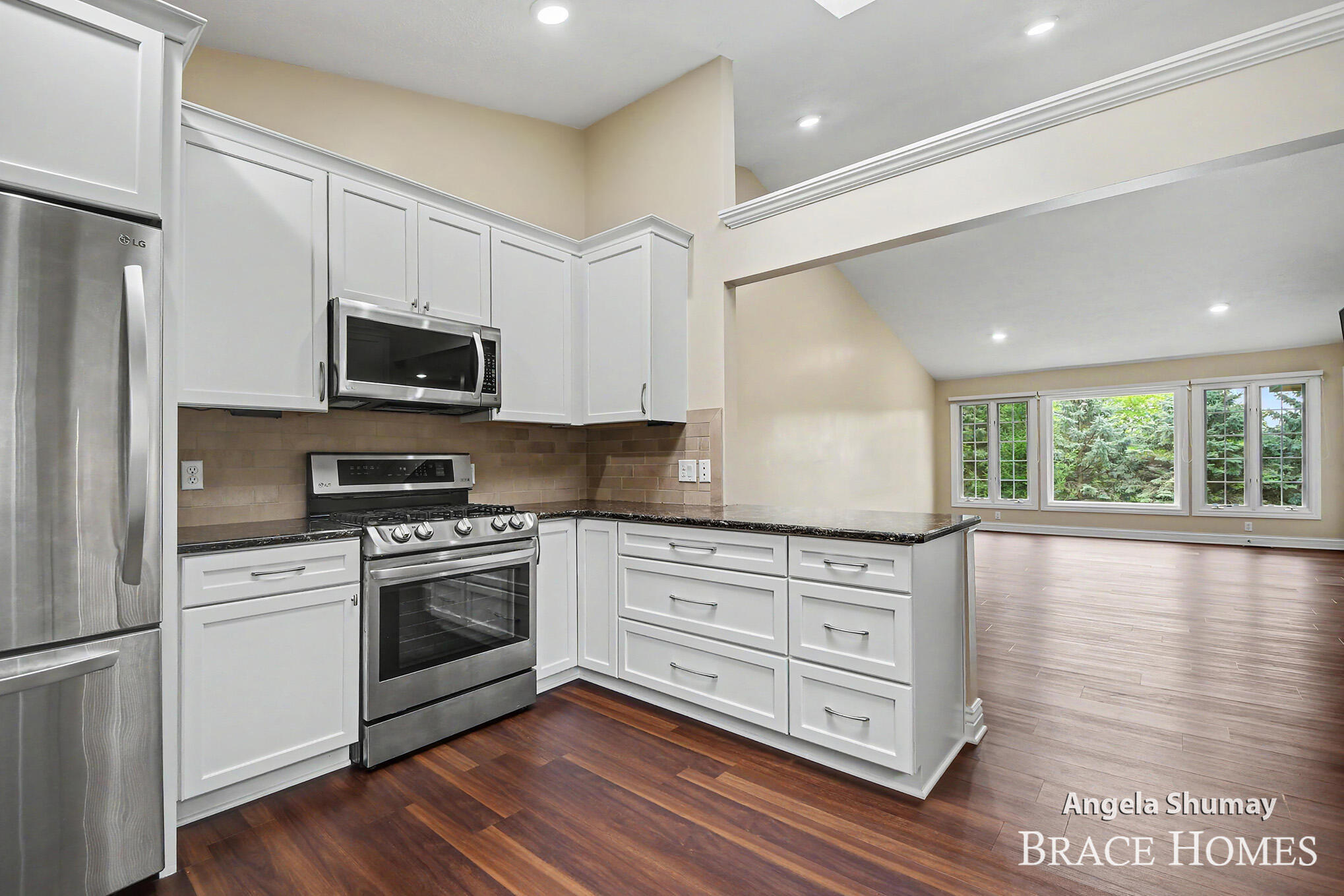 4942 N Quail Crest Drive SE Grand Rapids MI 49546