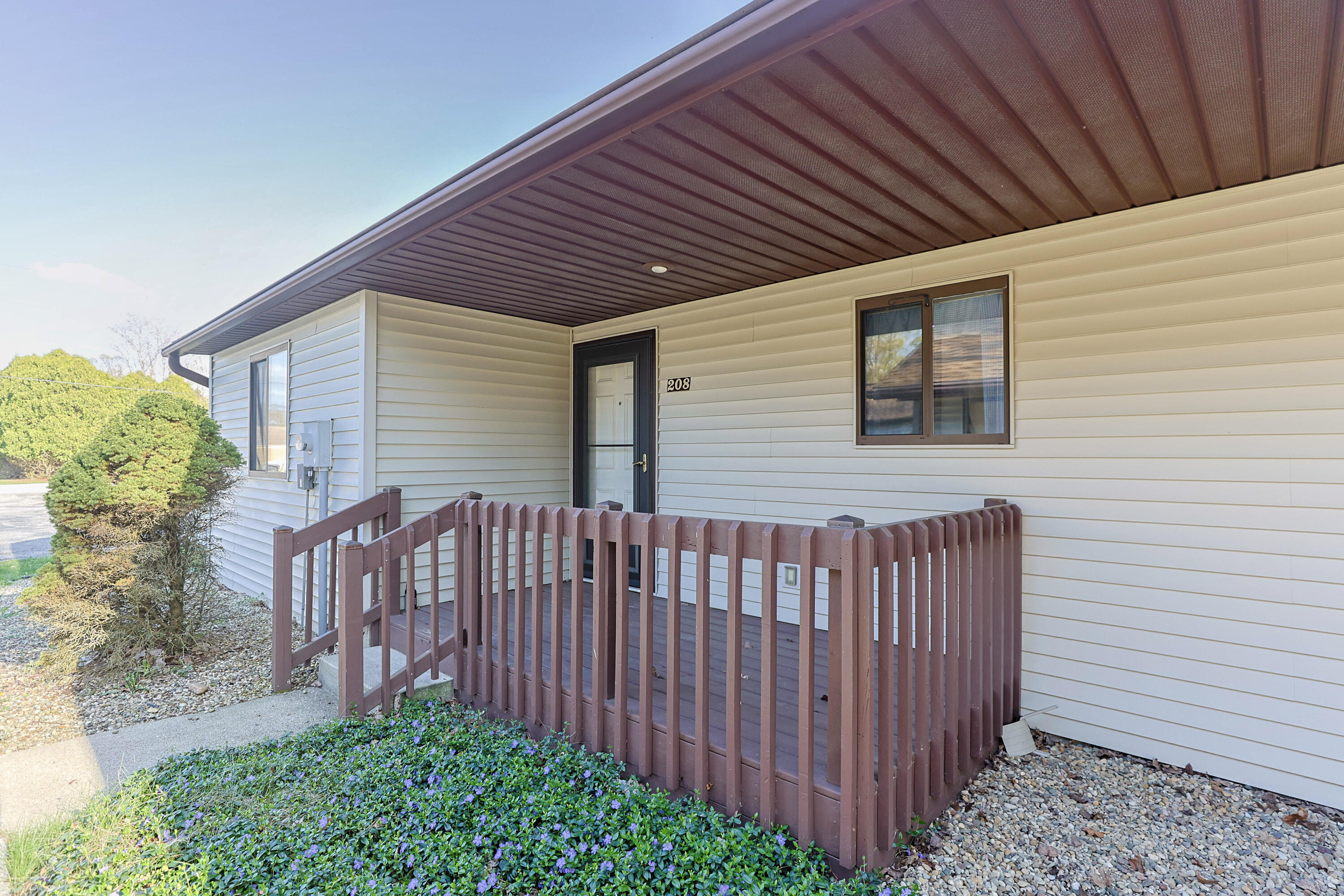 208 Christiana Drive Niles MI 49120