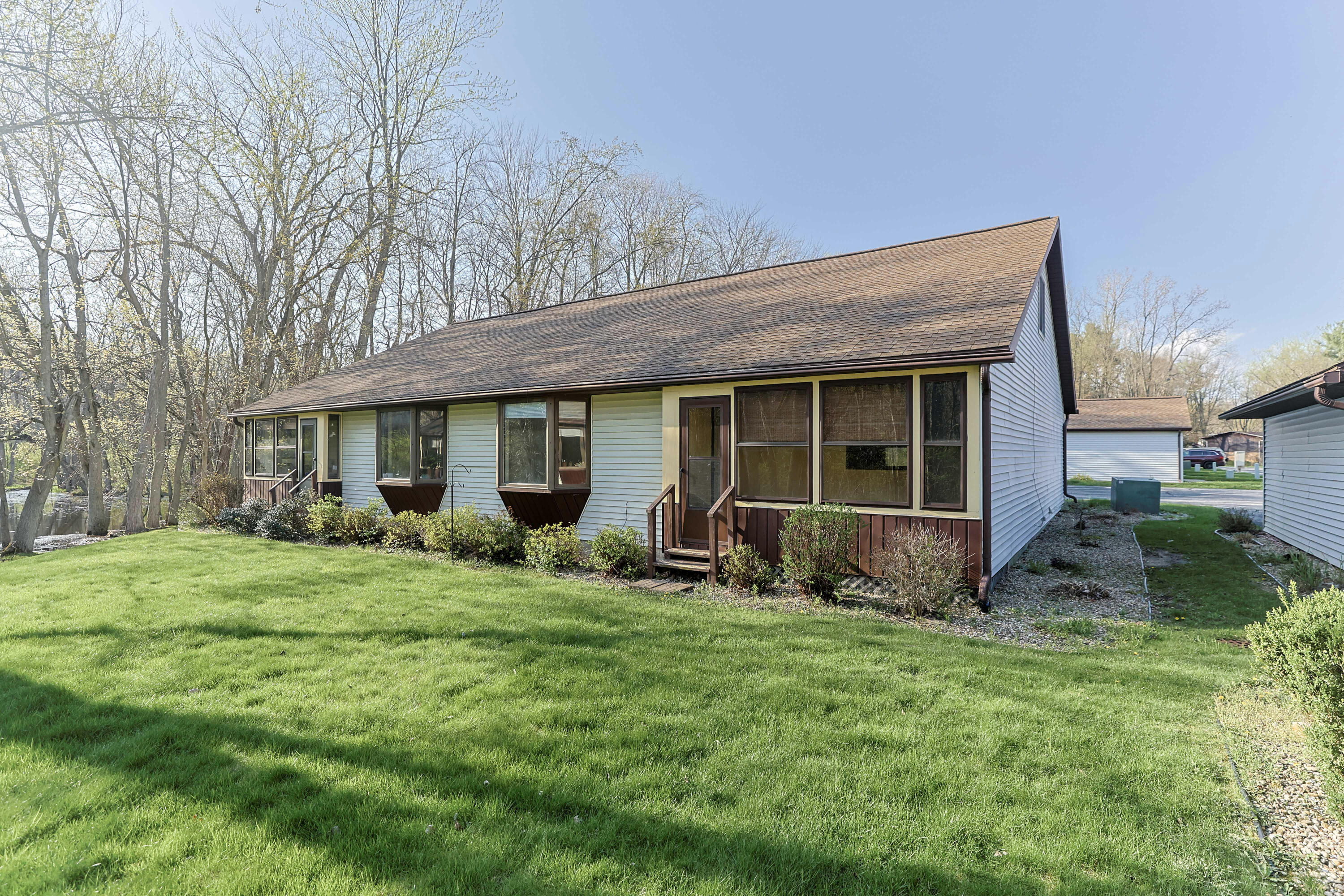 208 Christiana Drive Niles MI 49120