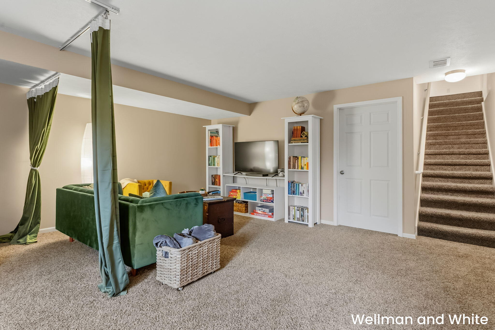 1062 Cobblestone Road Holland MI 49423