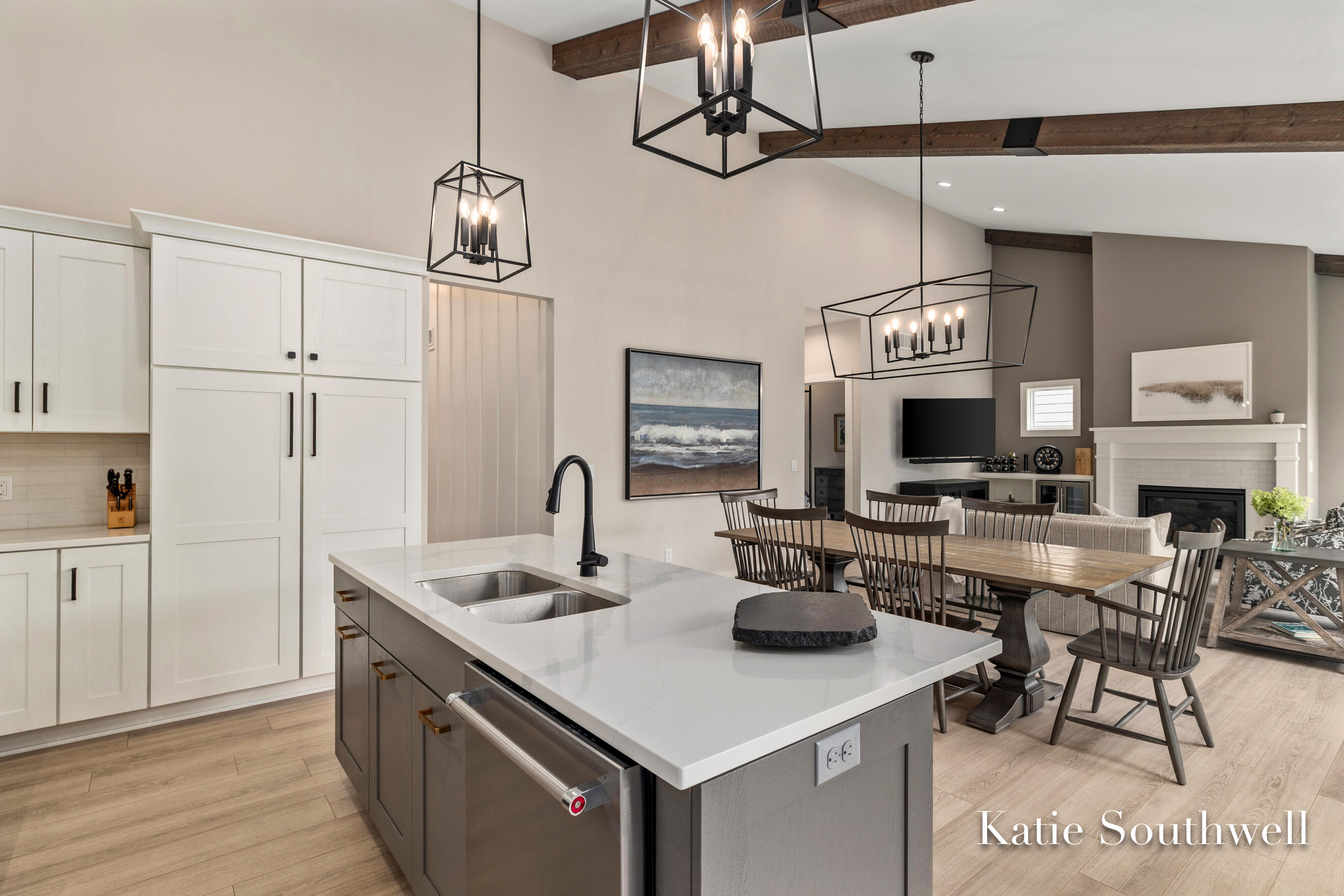 4247 Riverlands Court NE Grand Rapids MI 49525