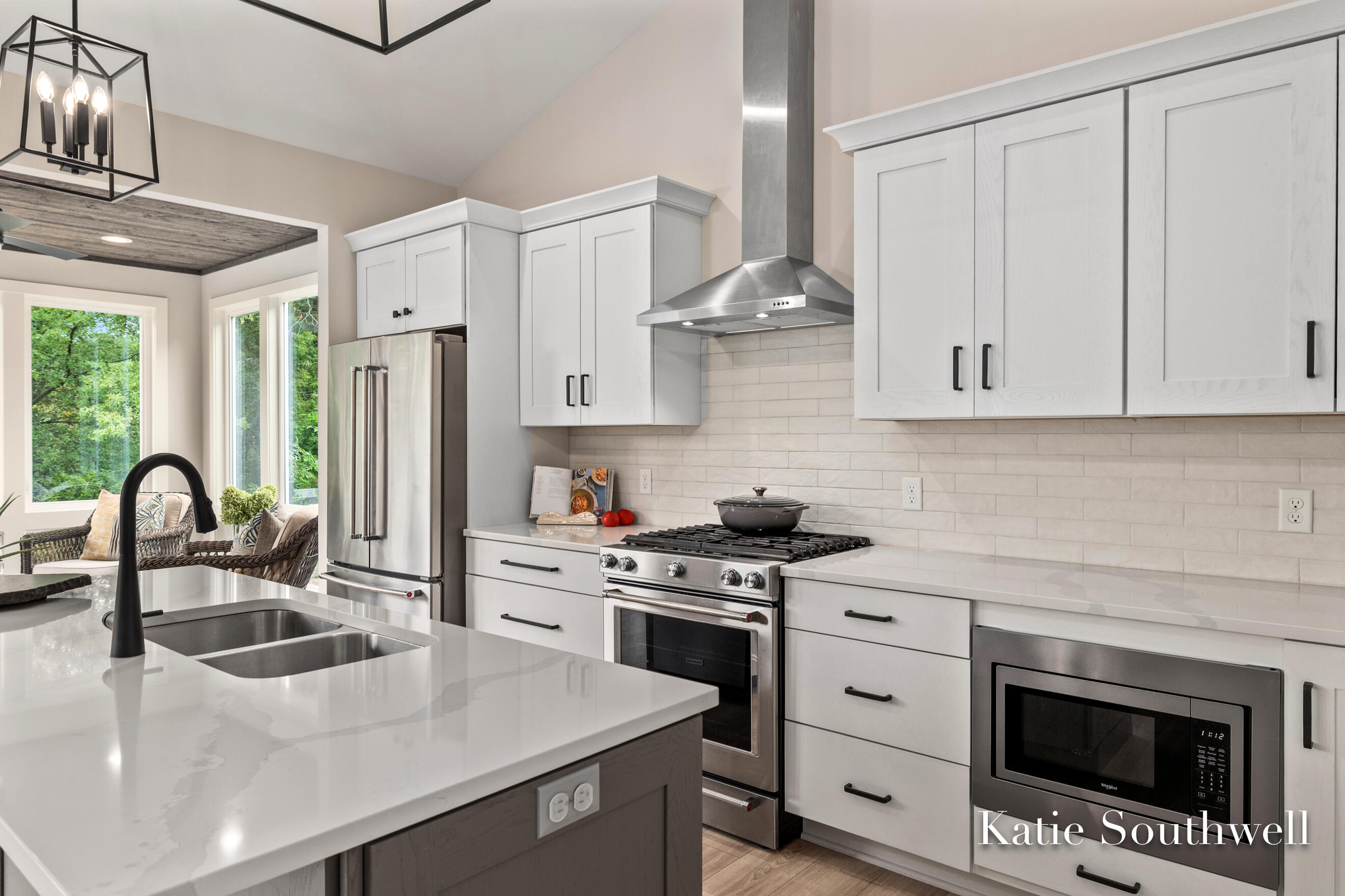 4247 Riverlands Court NE Grand Rapids MI 49525
