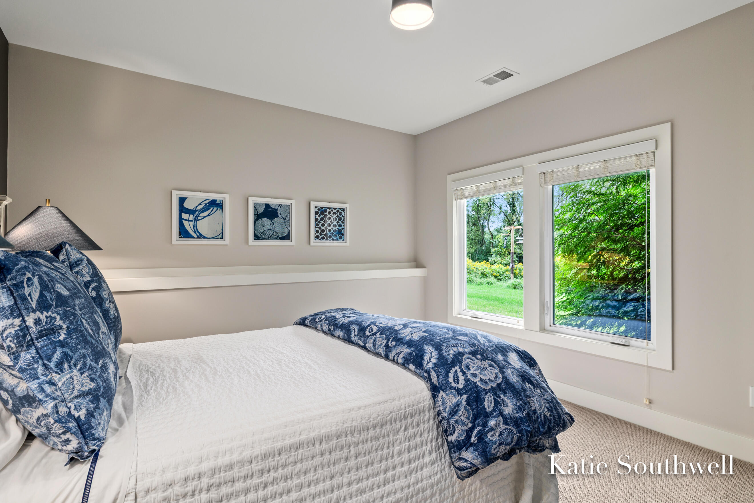 4247 Riverlands Court NE Grand Rapids MI 49525