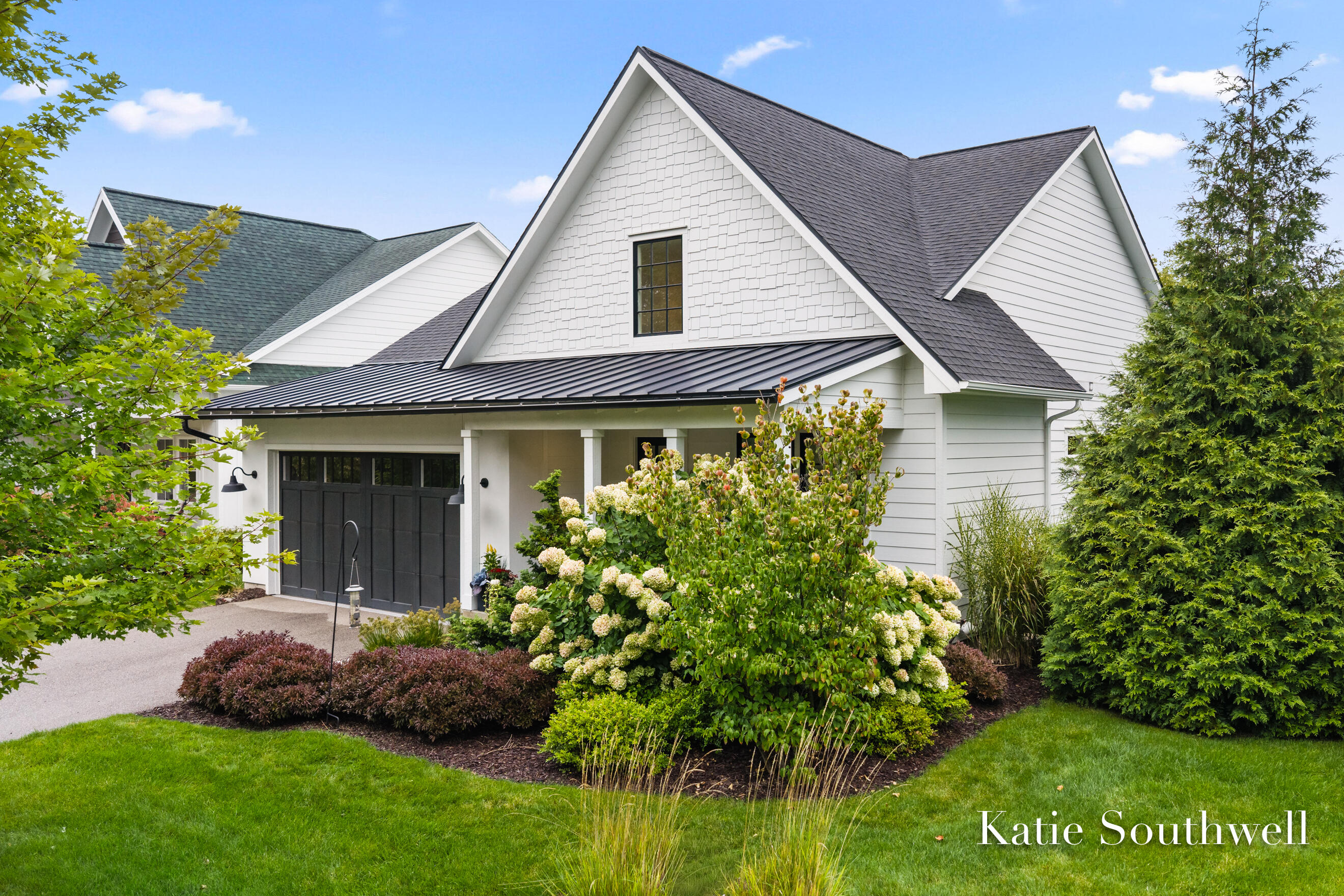 4247 Riverlands Court NE Grand Rapids MI 49525