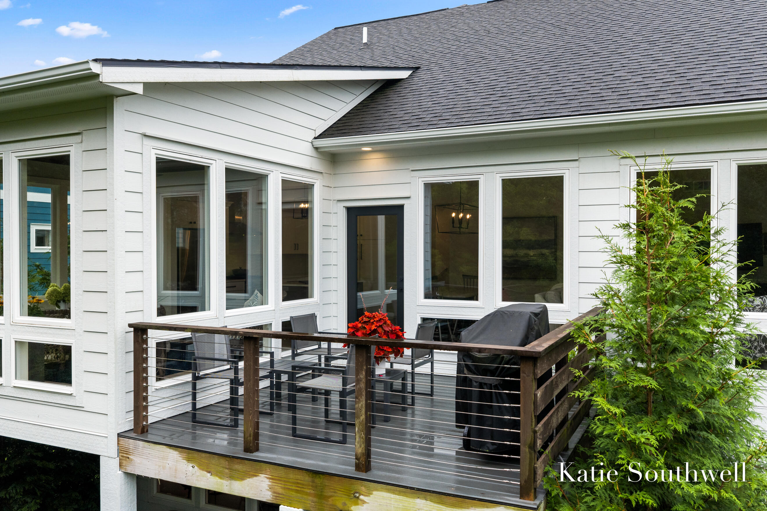 4247 Riverlands Court NE Grand Rapids MI 49525