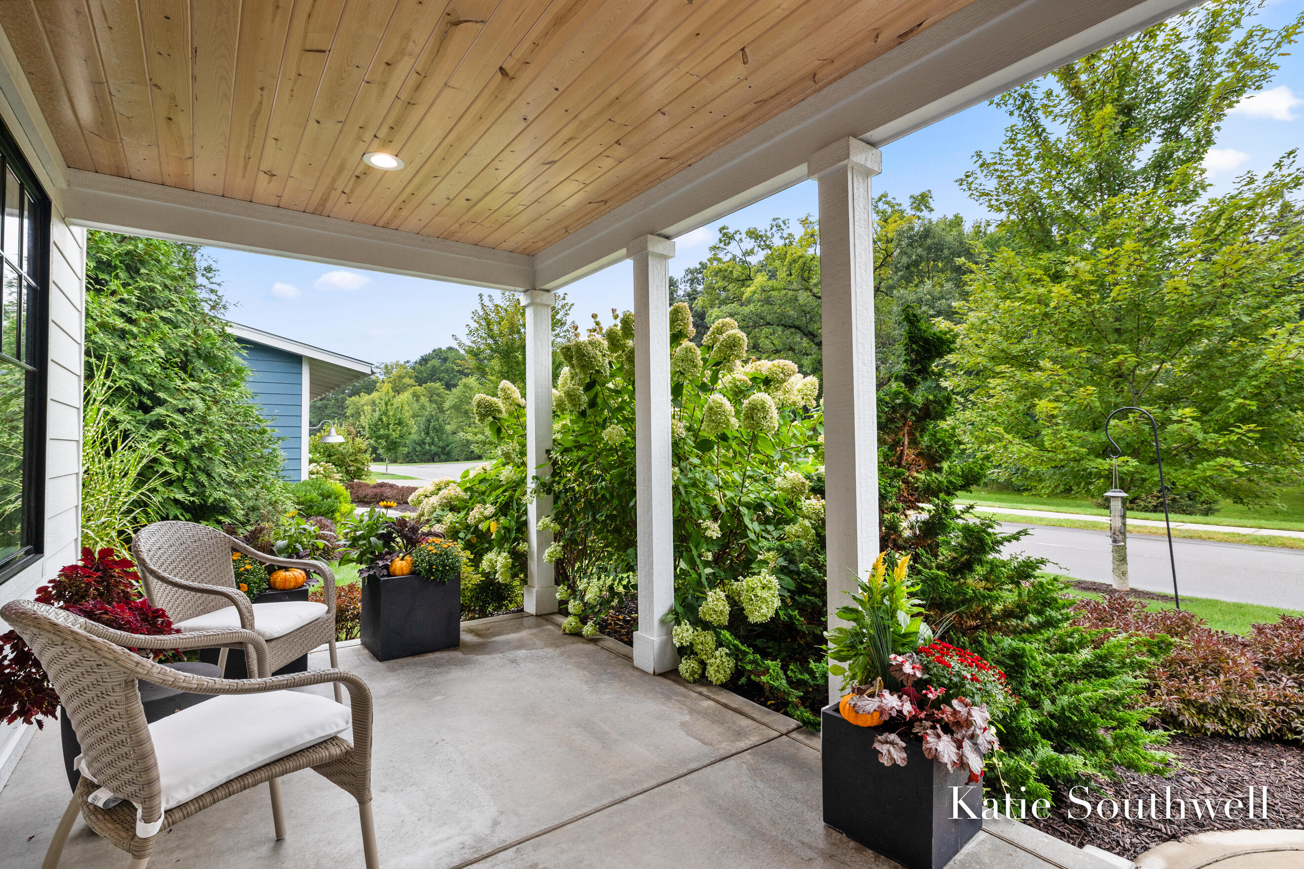 4247 Riverlands Court NE Grand Rapids MI 49525