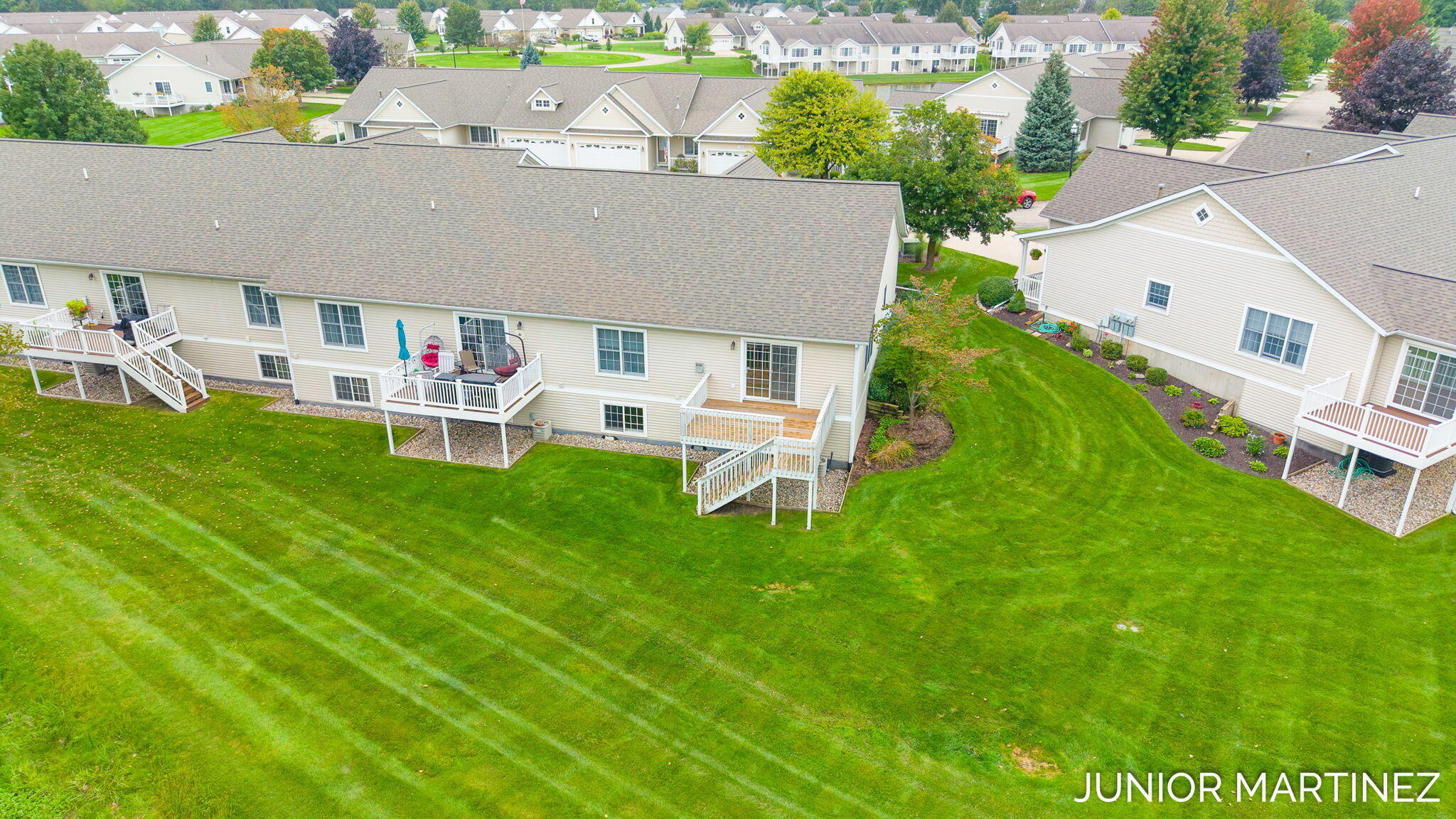 11409 N Lake Drive Holland MI 49424