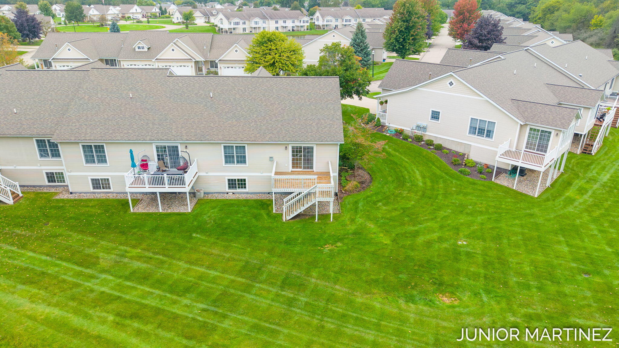 11409 N Lake Drive Holland MI 49424