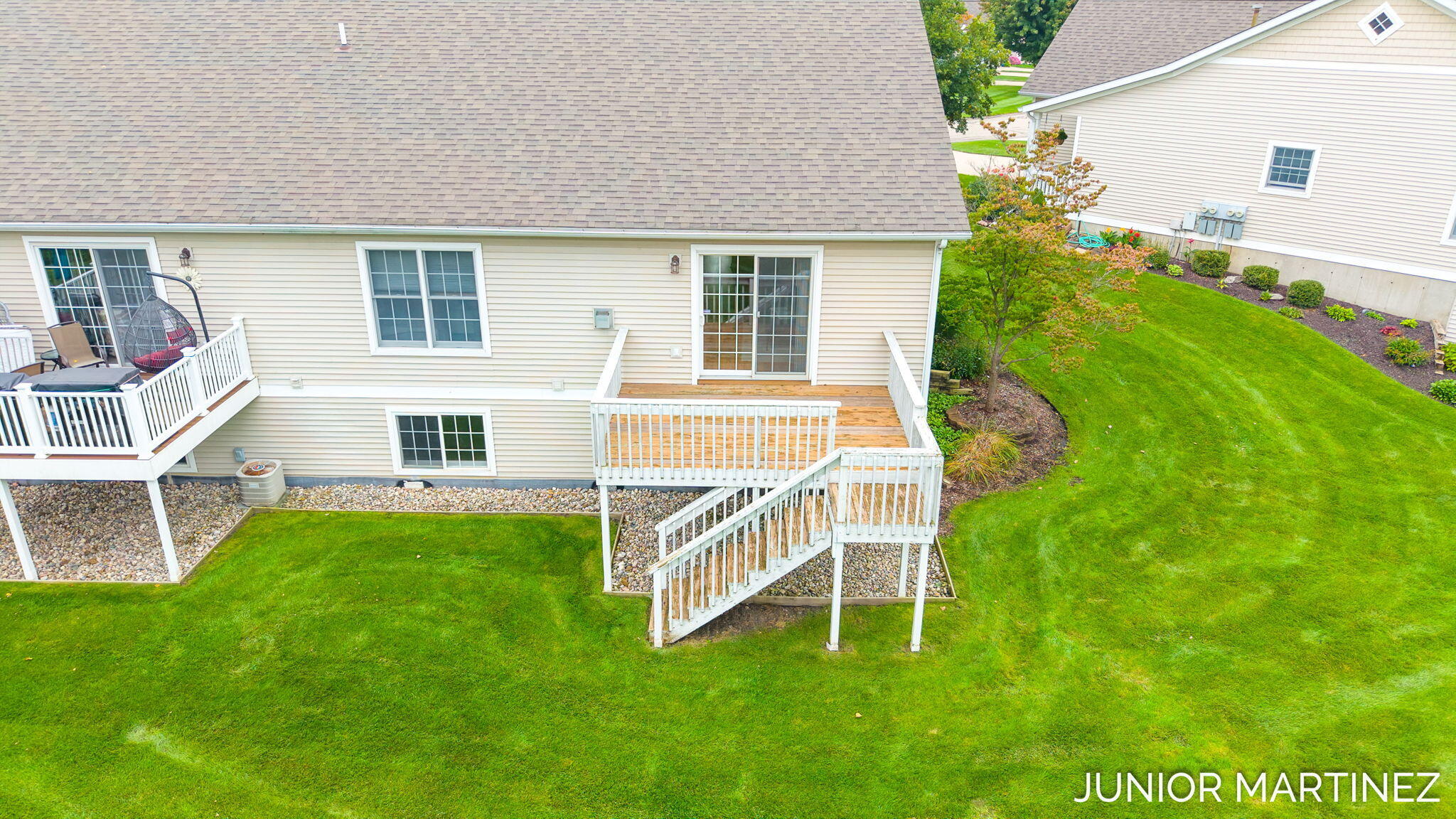 11409 N Lake Drive Holland MI 49424