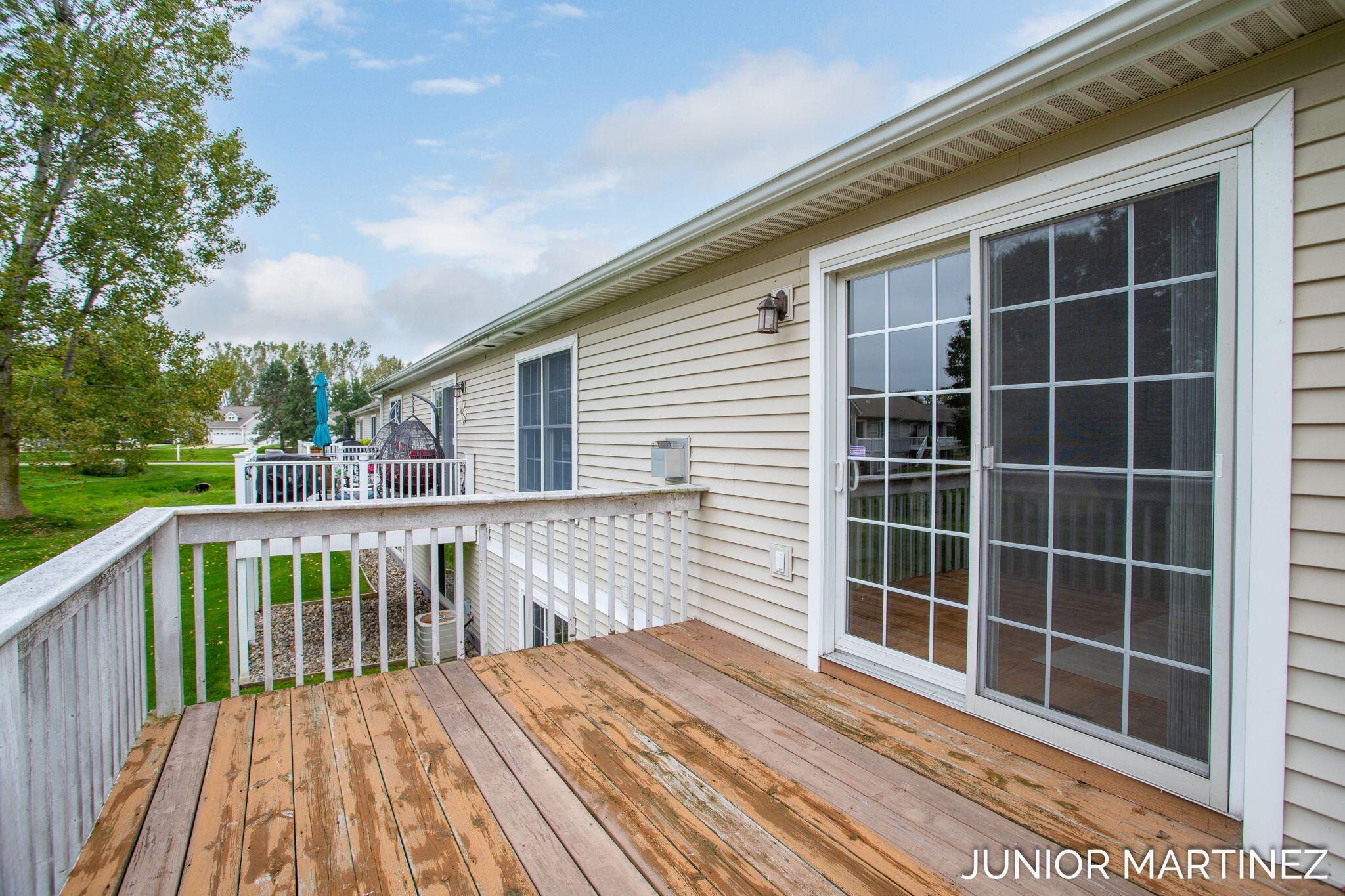 11409 N Lake Drive Holland MI 49424
