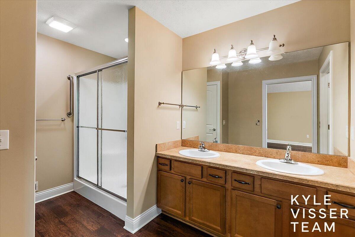 892 Bridge Crest Drive SE Ada MI 49301