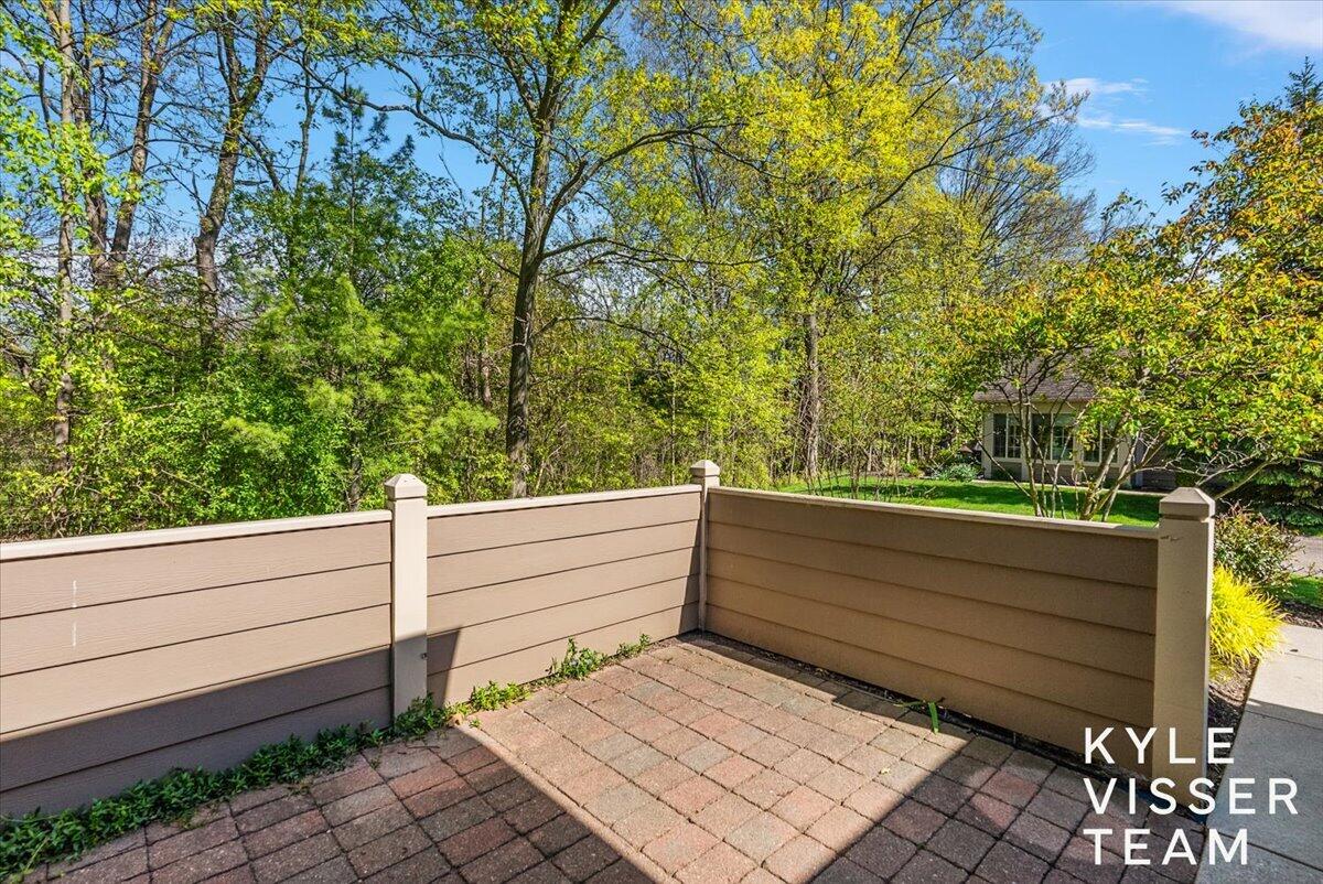 892 Bridge Crest Drive SE Ada MI 49301
