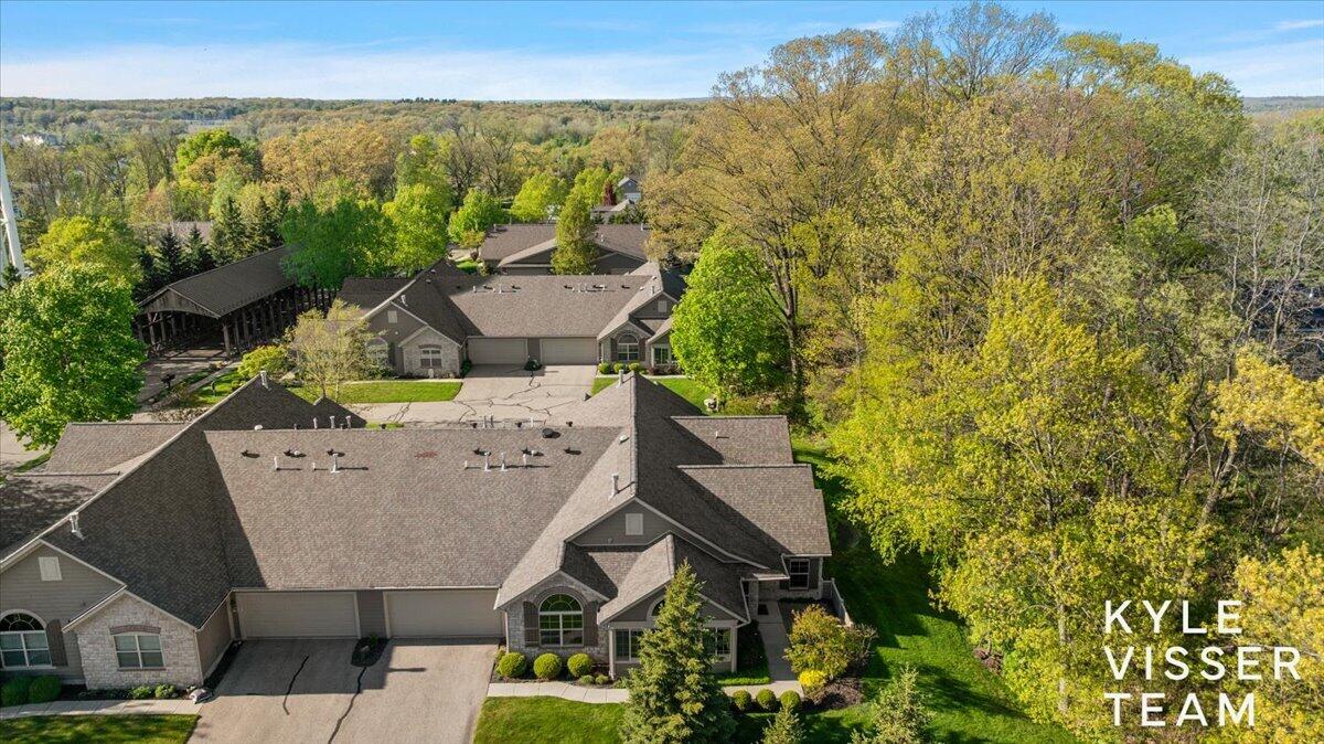 892 Bridge Crest Drive SE Ada MI 49301