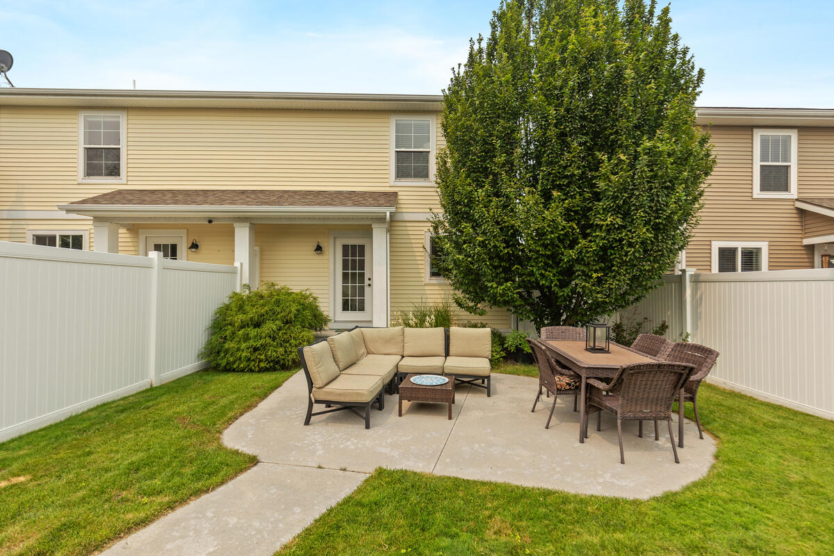4668 Macatawa Legends Boulevard Holland MI 49424