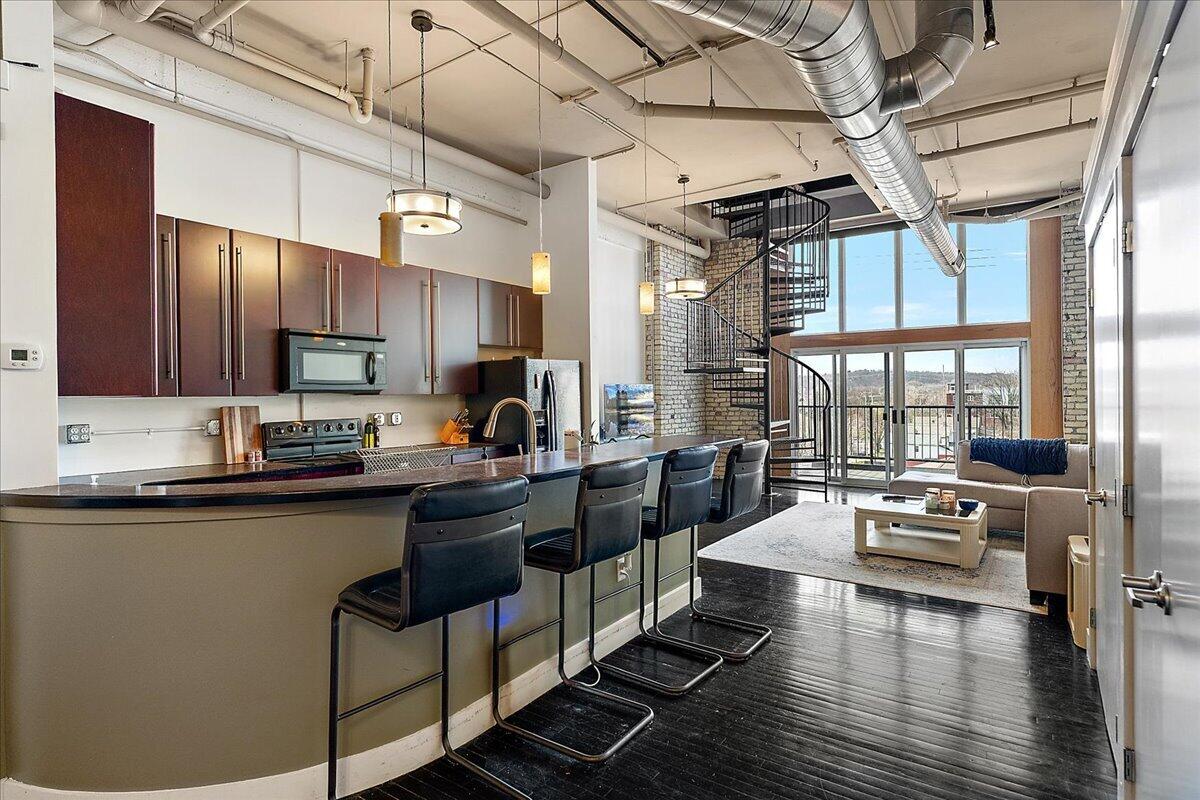 600 Broadway Avenue NW Grand Rapids MI 49504
