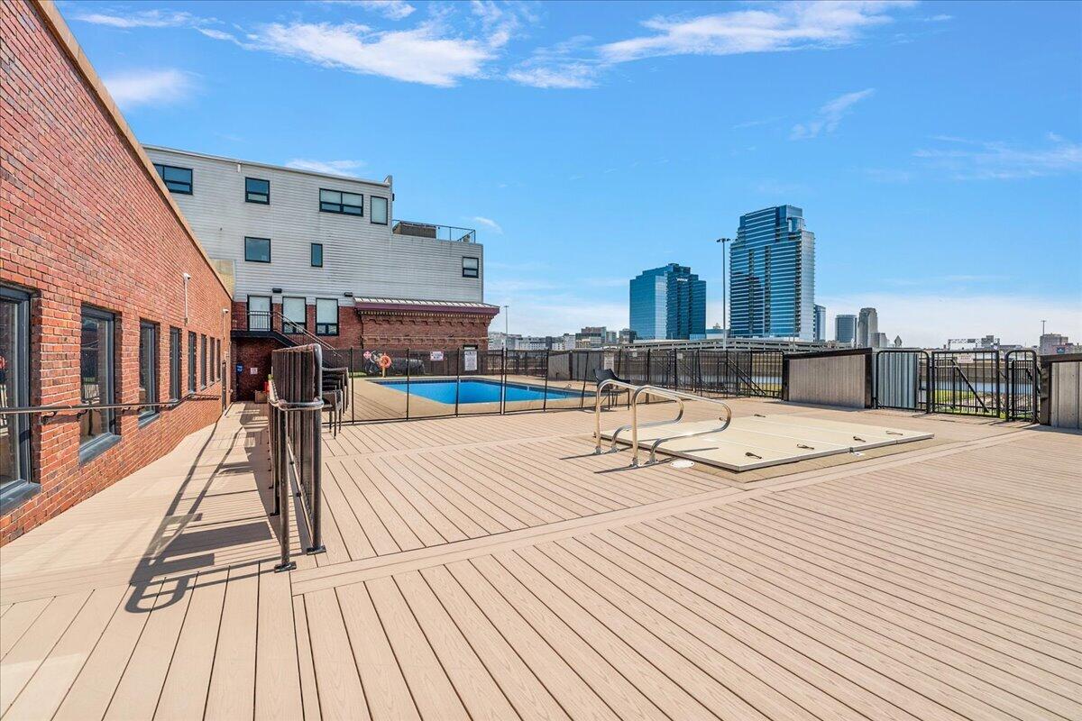 600 Broadway Avenue NW Grand Rapids MI 49504
